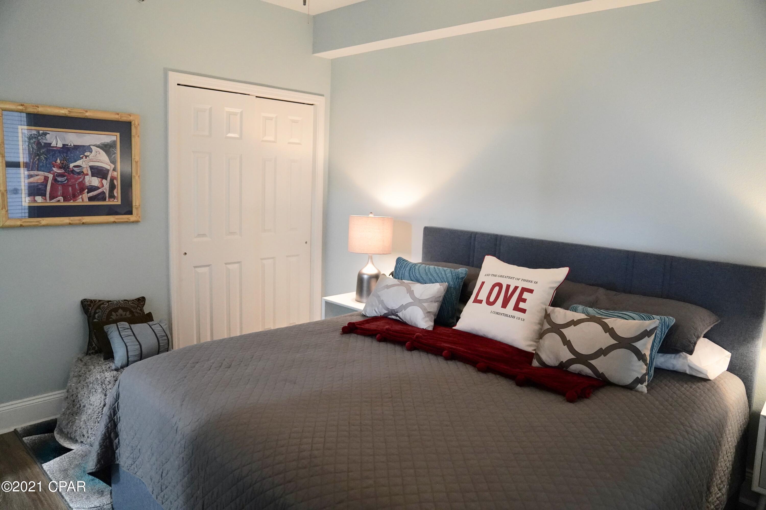 Laketown Wharf - Residential