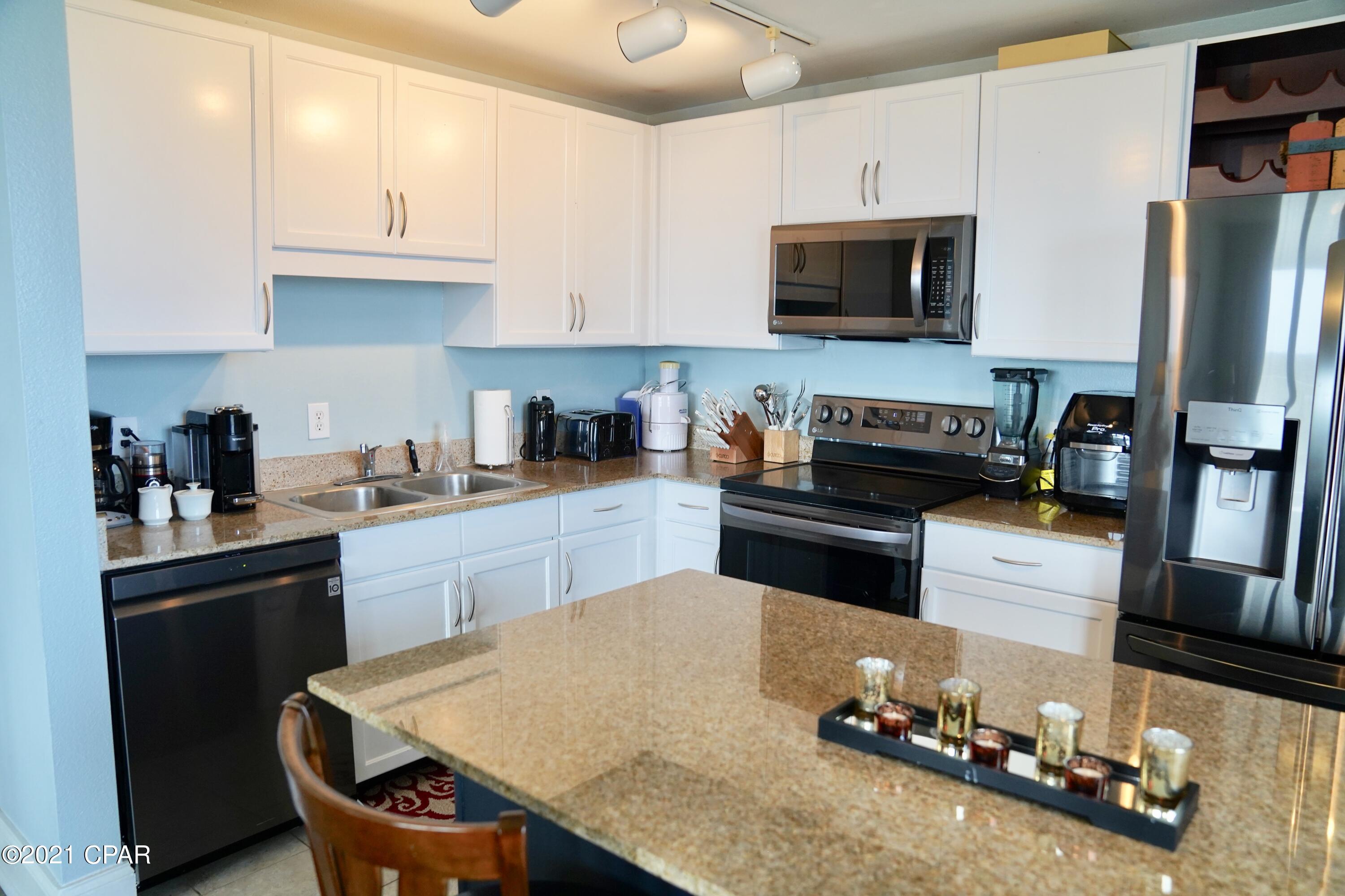 Laketown Wharf - Residential