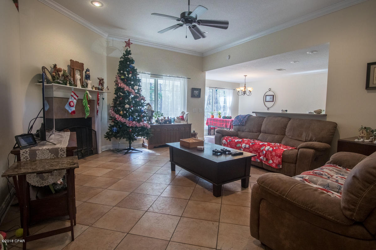 Oakcrest - Residential