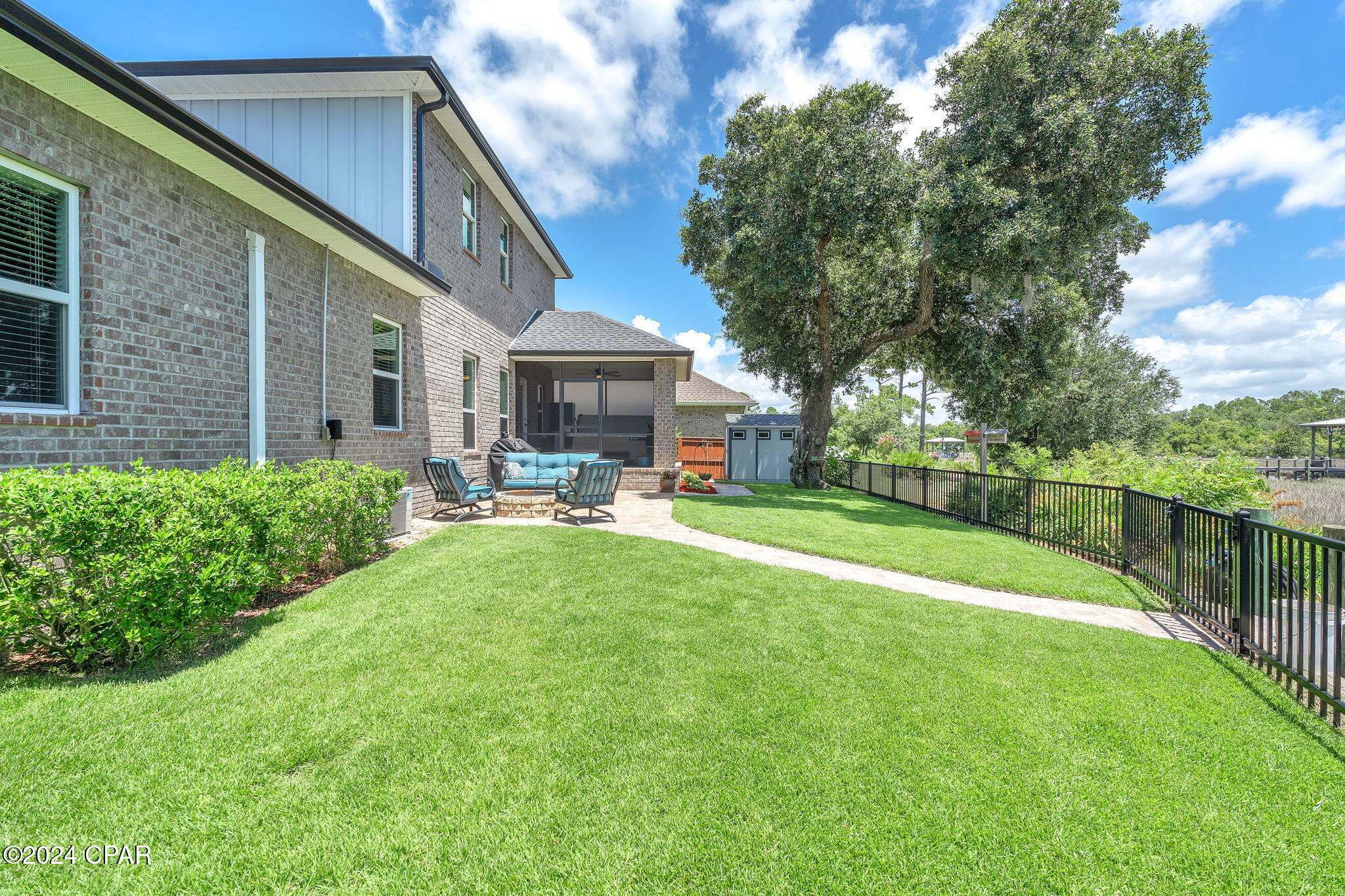 Fanning Bayou - Residential