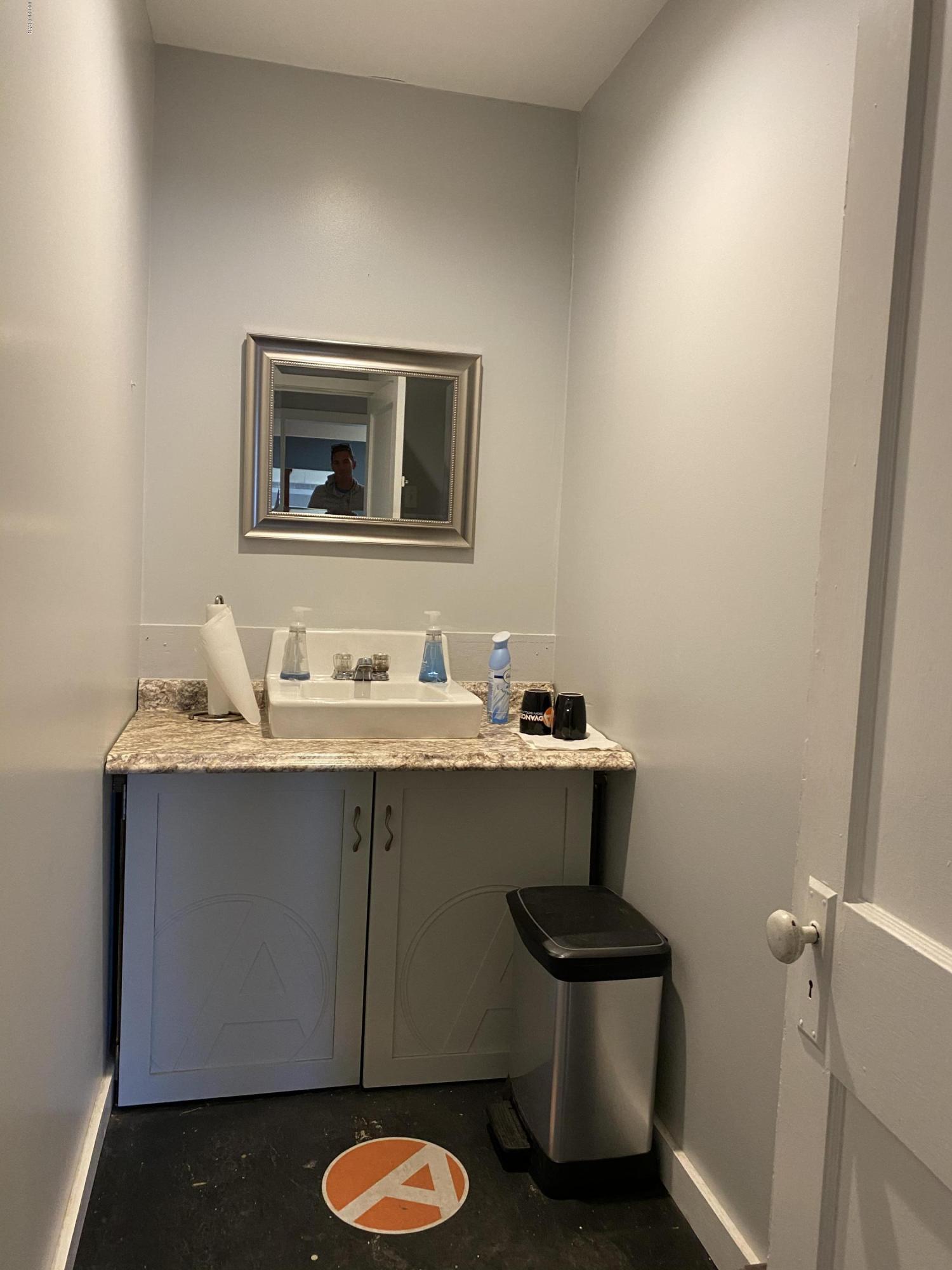 Mcelvey Commercial Park - Commercial Lease