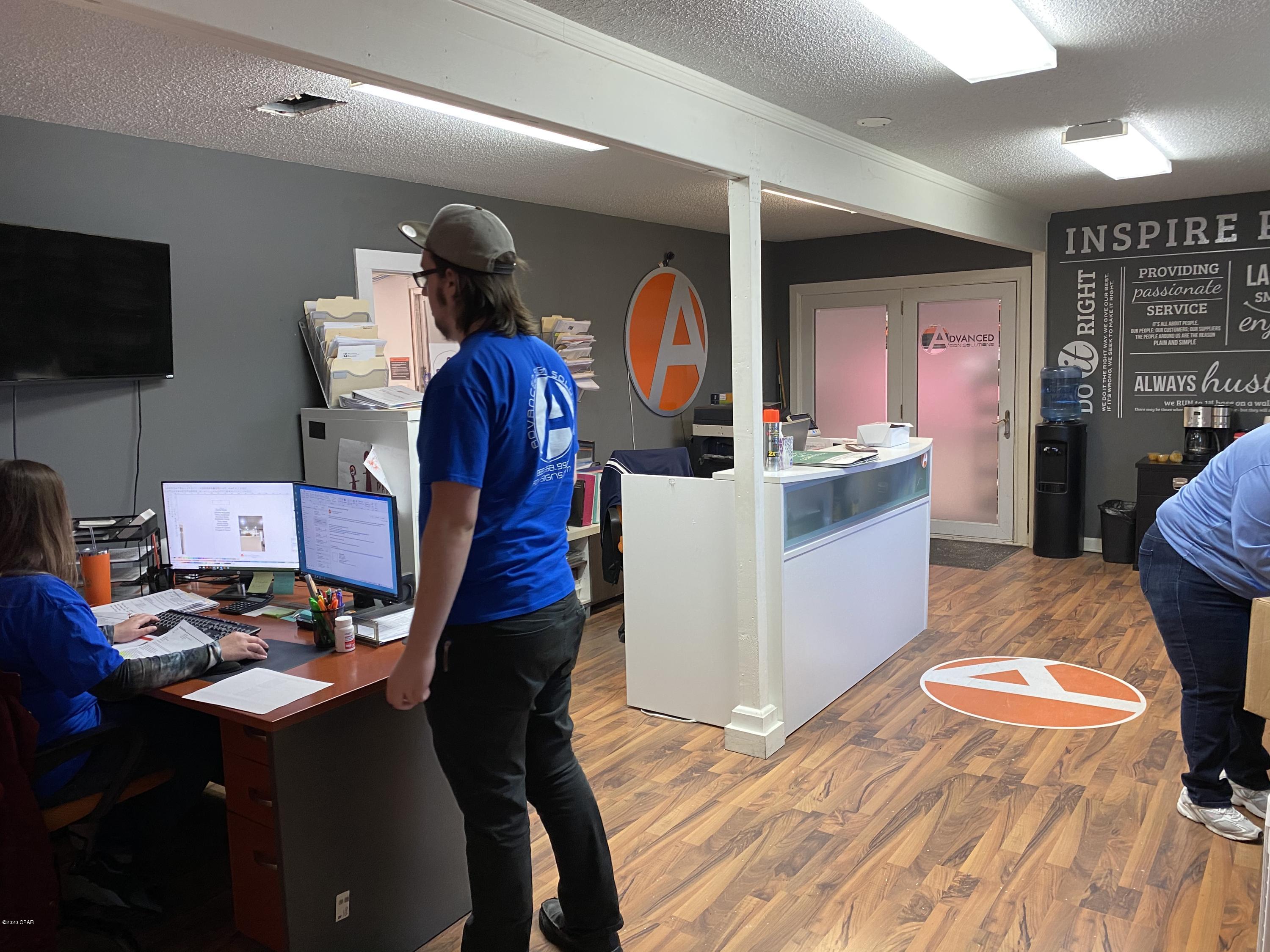 Mcelvey Commercial Park - Commercial Lease