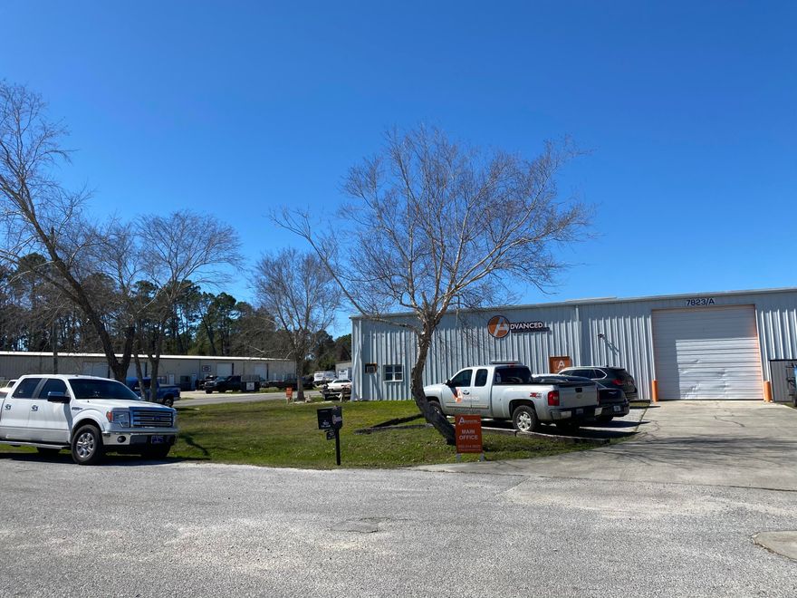 +/- 5,000SF of warehouse and office space in the McElvey Commercial Park. This building offers 3 phase power, 2,500SF of warehouse space and 2,500SF of office space. The office space has a unique lay out and can be changed to accommodate tenants needs. The building is available for occupancy on June 1.