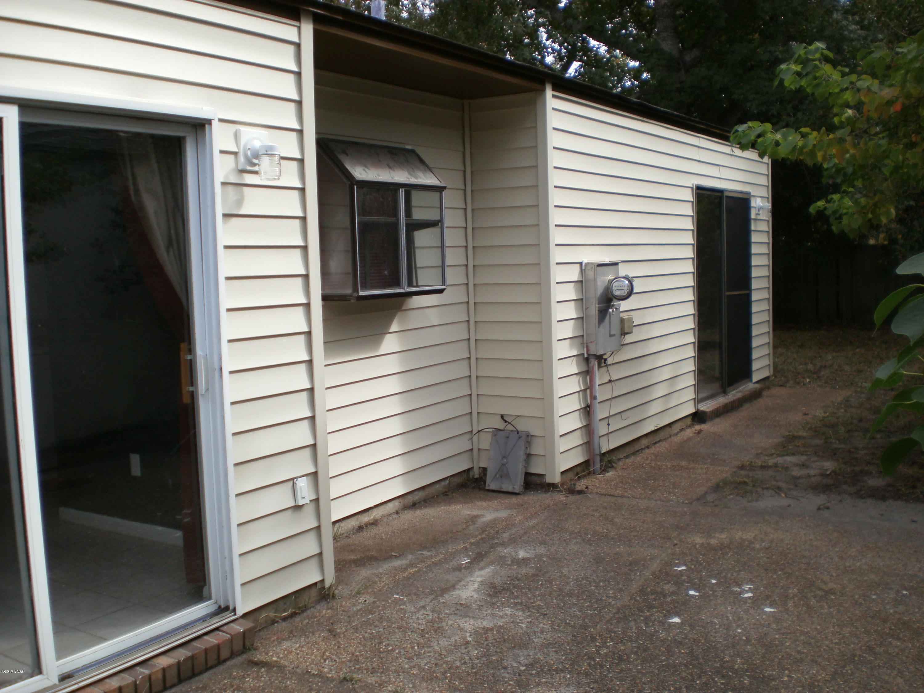 [No Recorded Subdiv] - Residential Lease