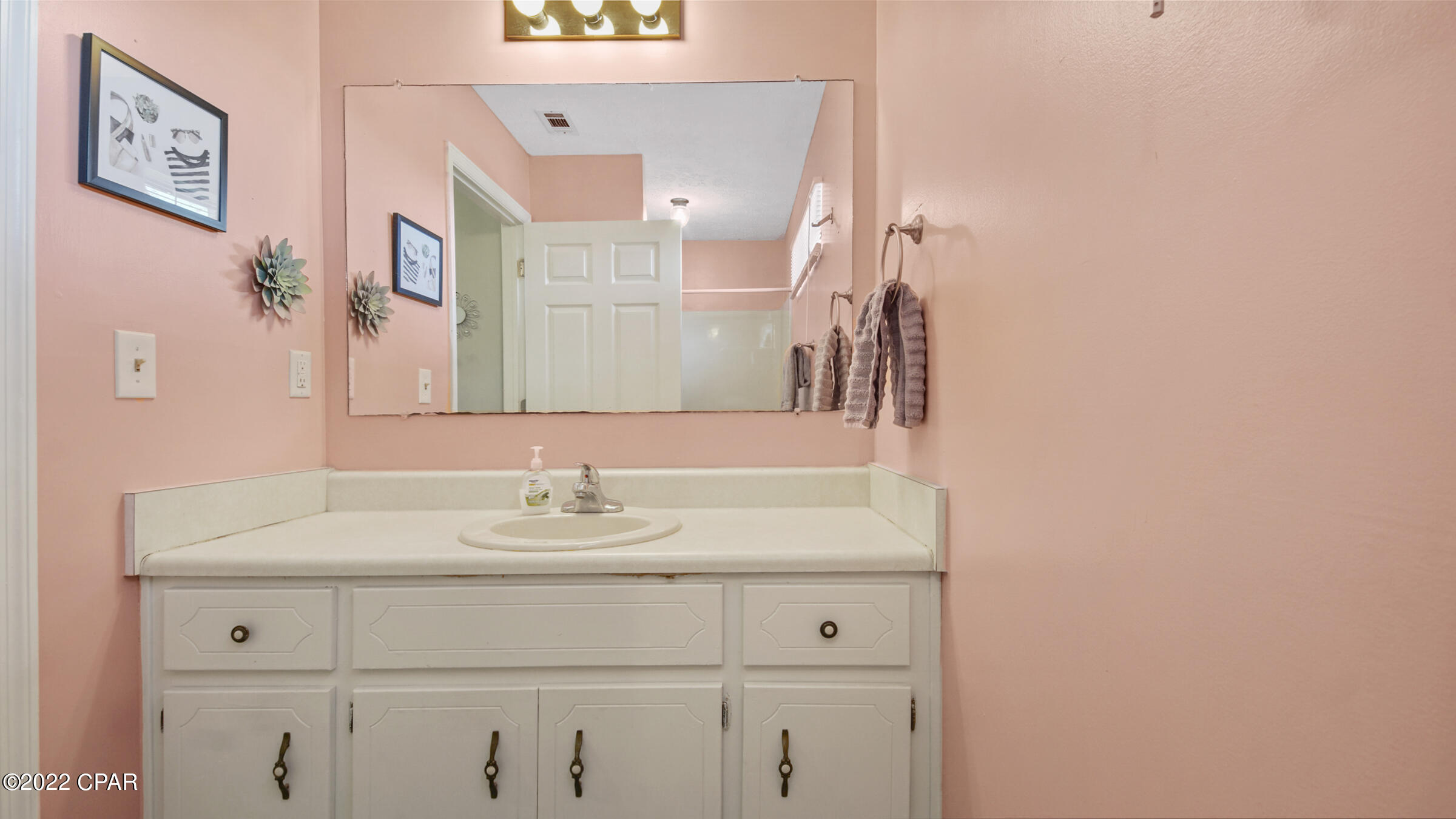 Shadow Bay Unt 3 & 4 - Residential