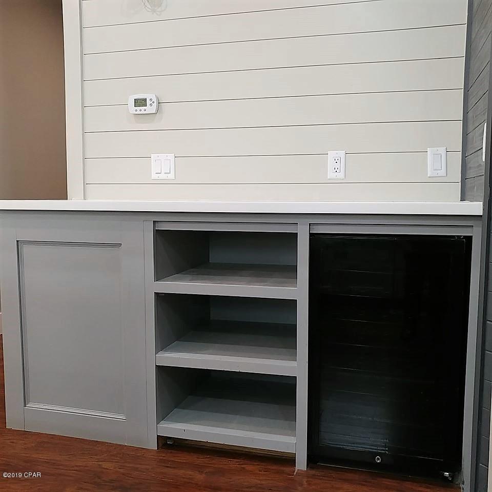 Oakwood Hills Unit 4 - Residential