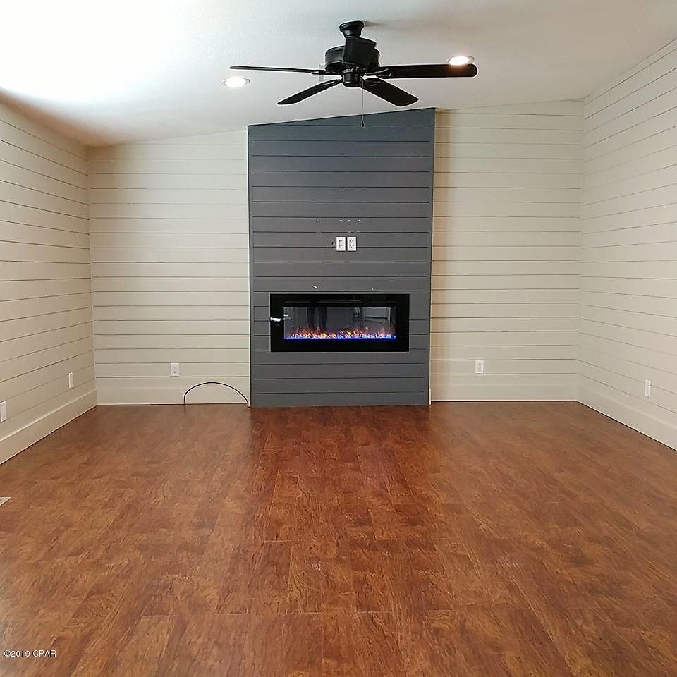 Oakwood Hills Unit 4 - Residential