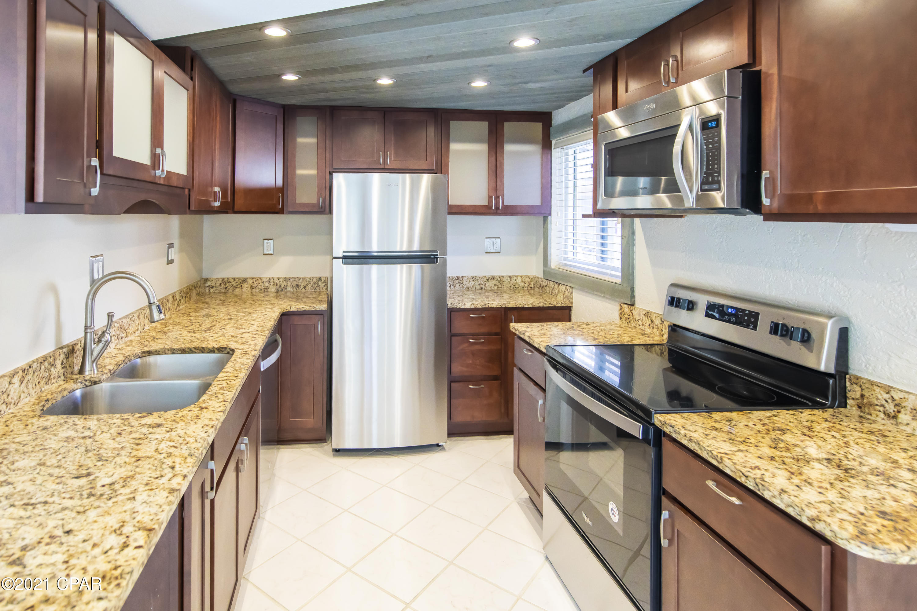 Palisades Condo Ph 1 - Residential