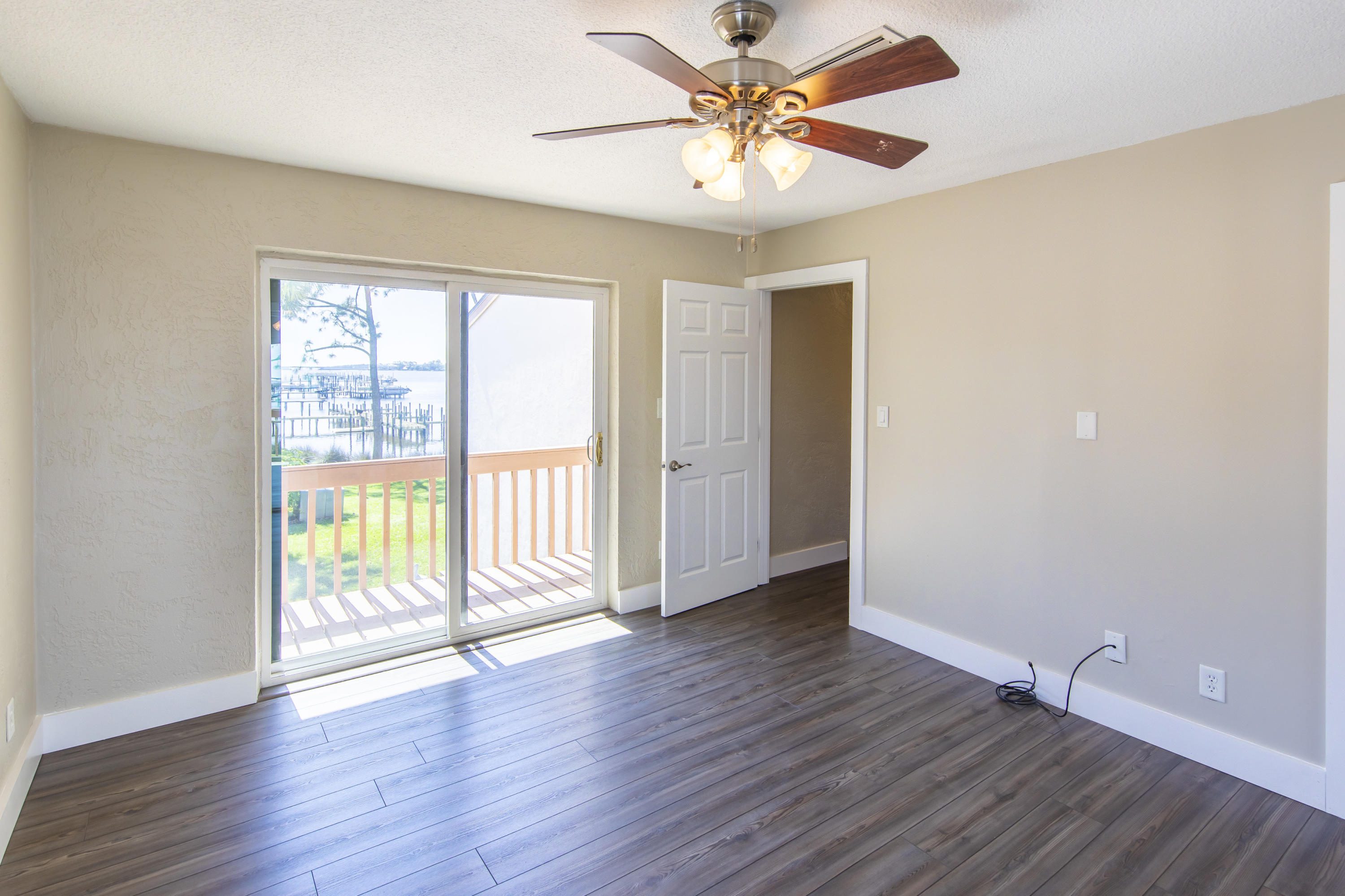 Palisades Condo Ph 1 - Residential