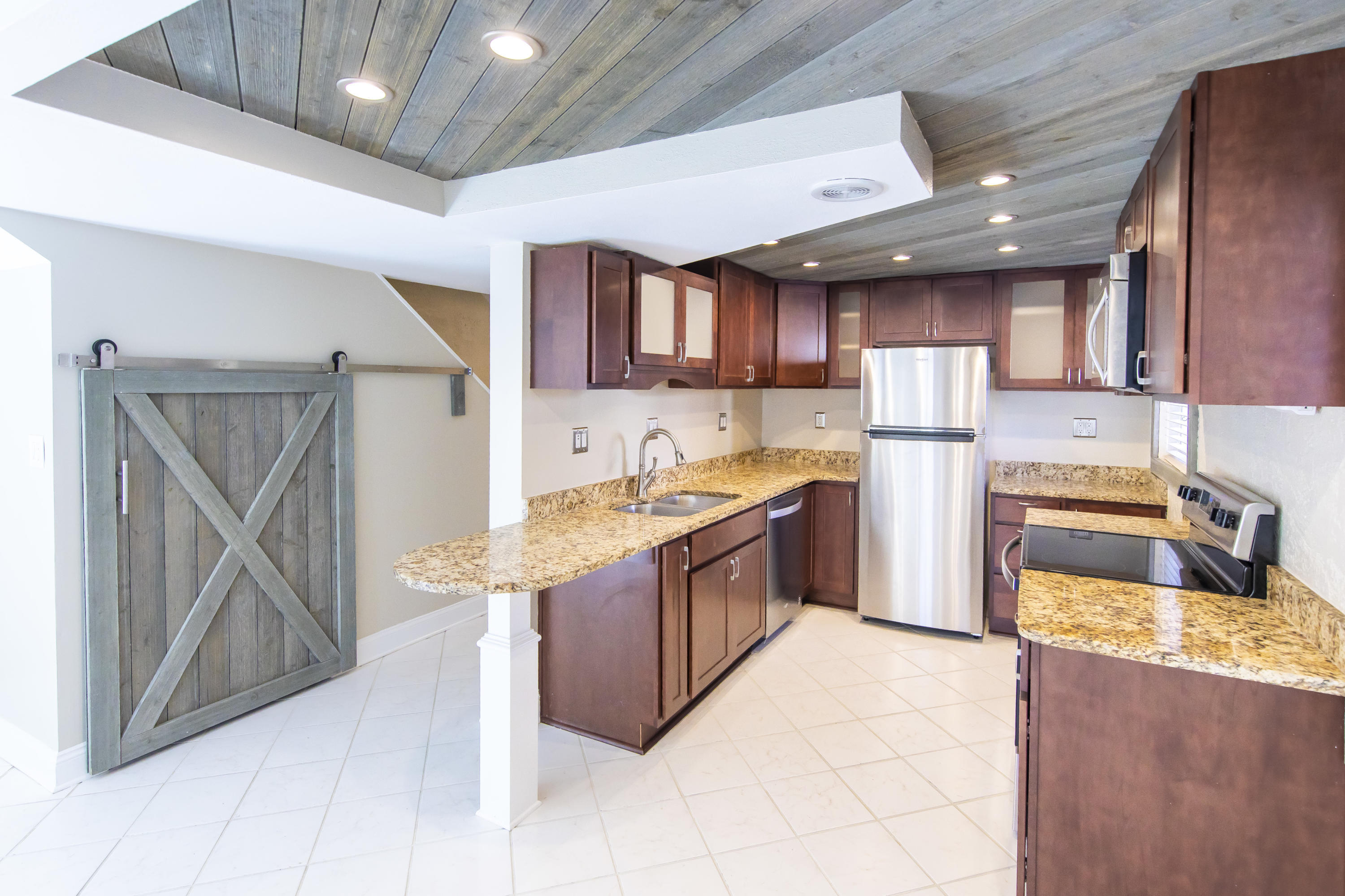 Palisades Condo Ph 1 - Residential