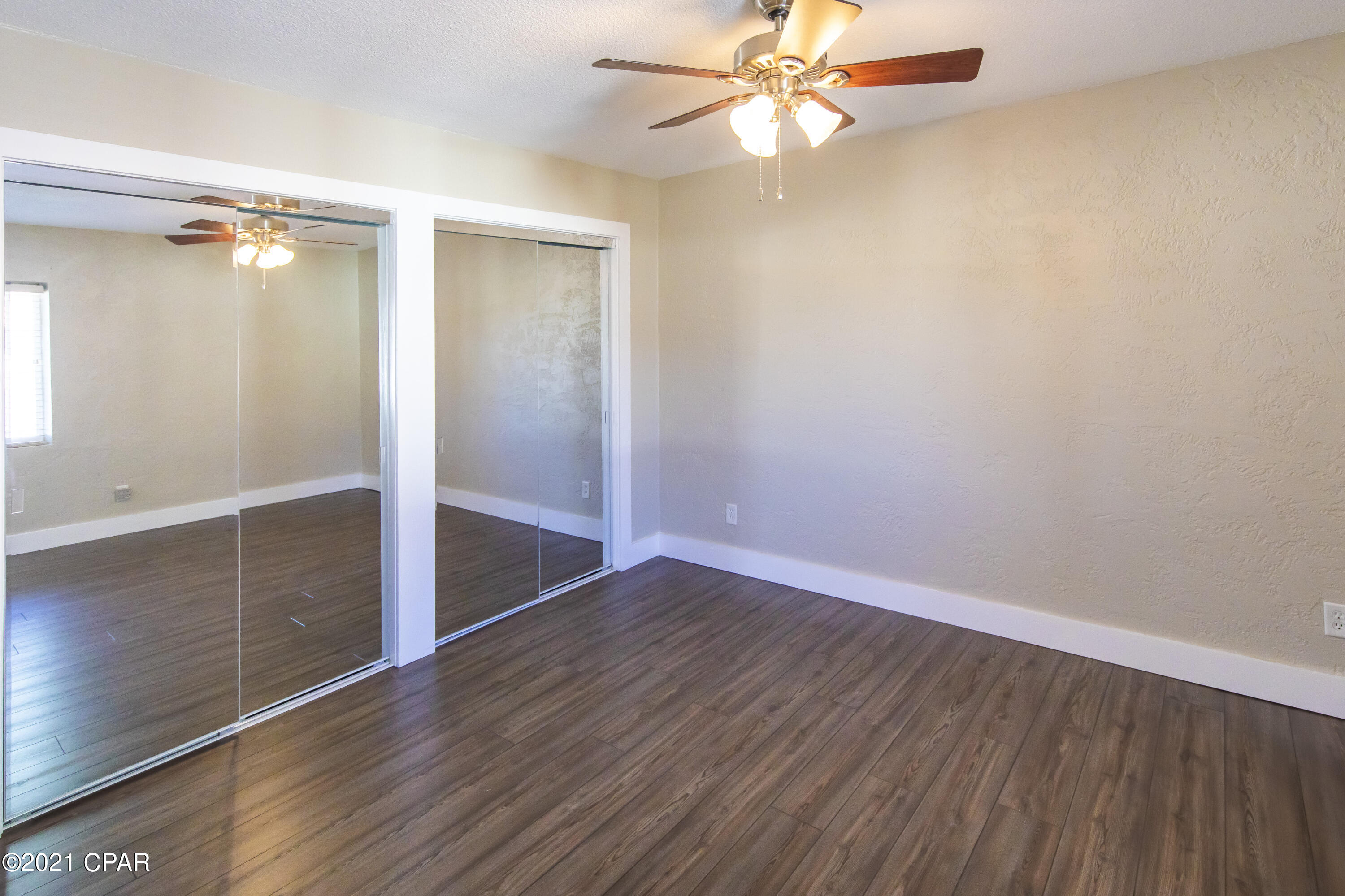 Palisades Condo Ph 1 - Residential