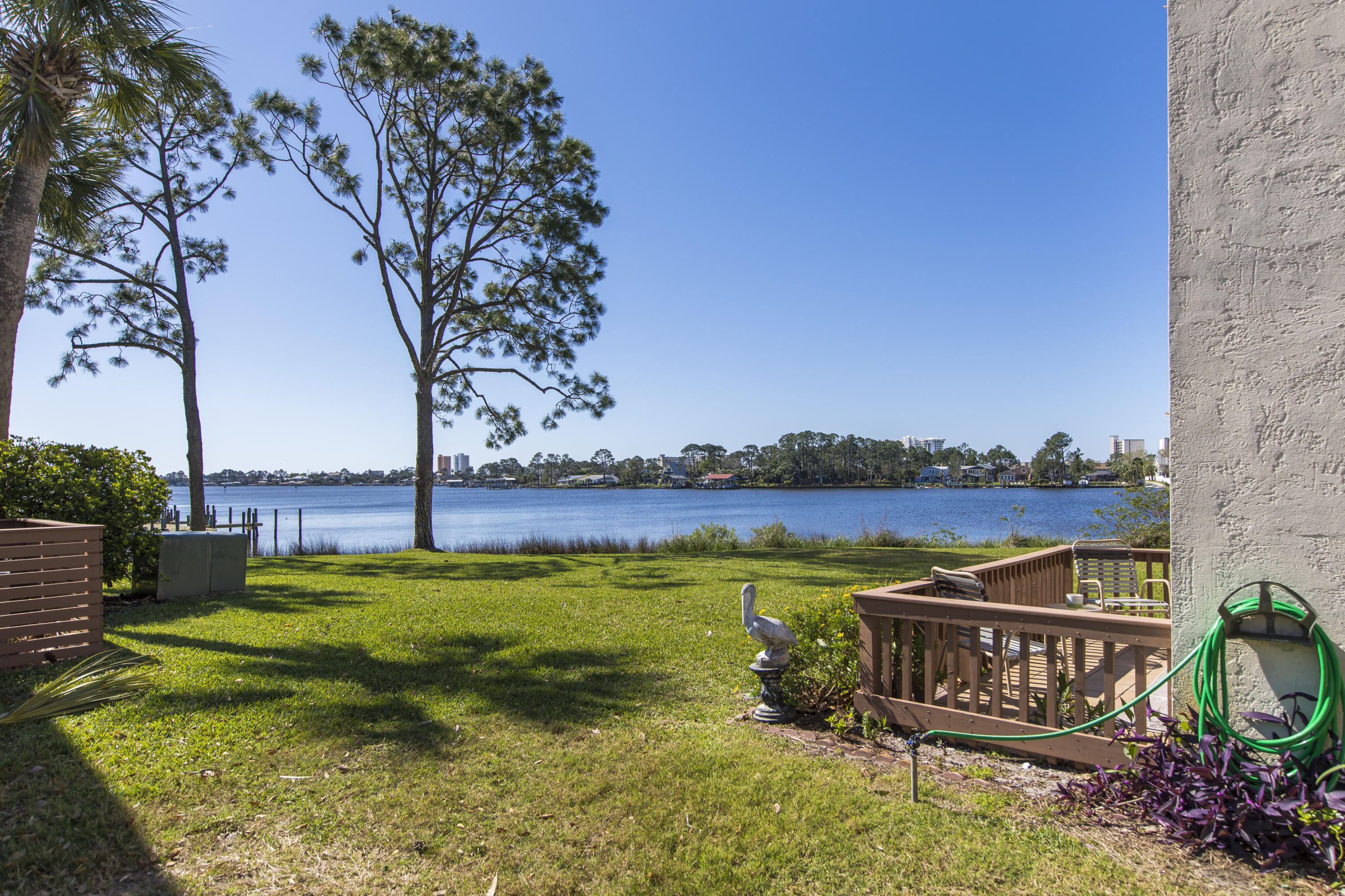 Palisades Condo Ph 1 - Residential