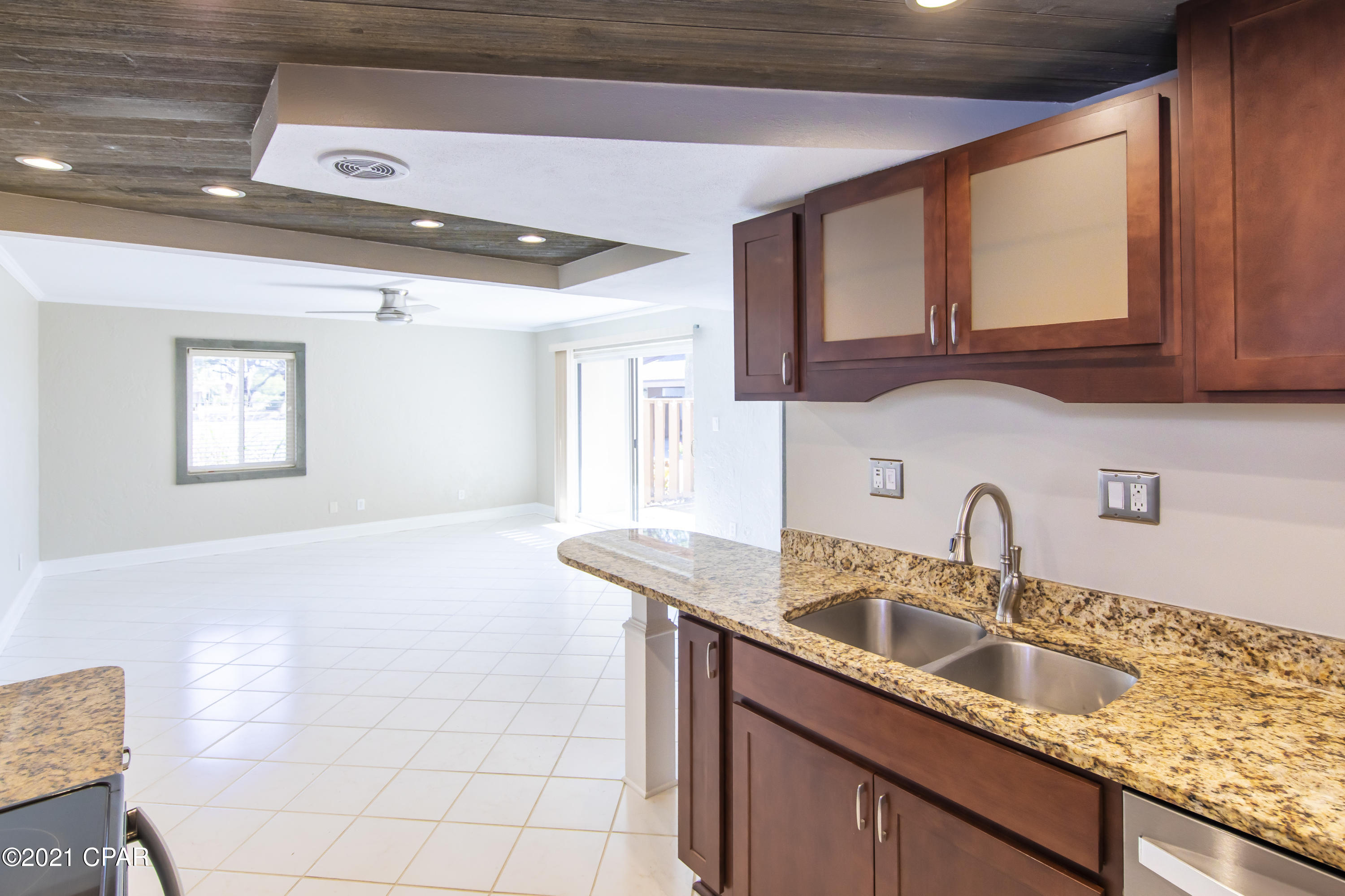 Palisades Condo Ph 1 - Residential