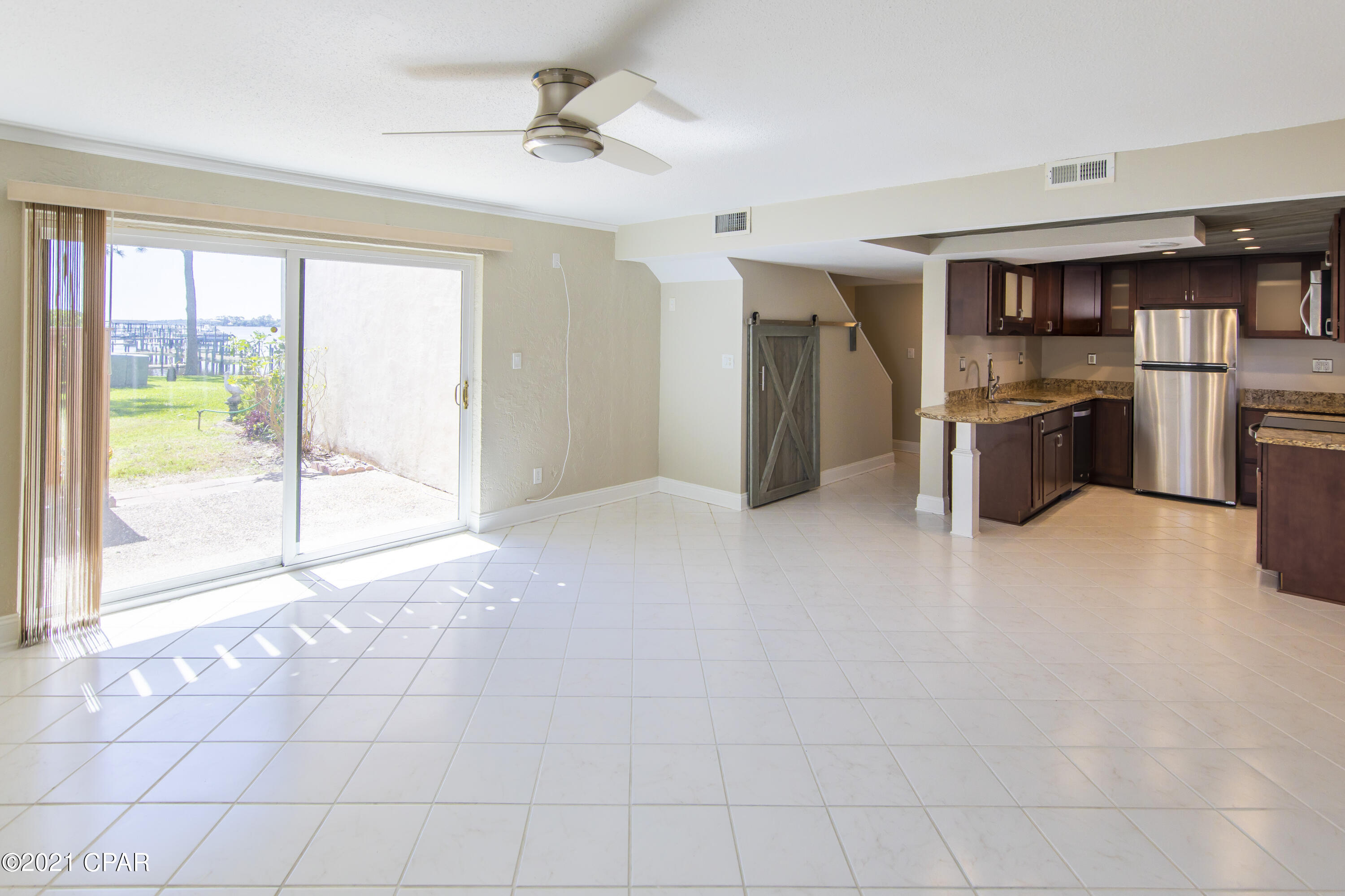 Palisades Condo Ph 1 - Residential