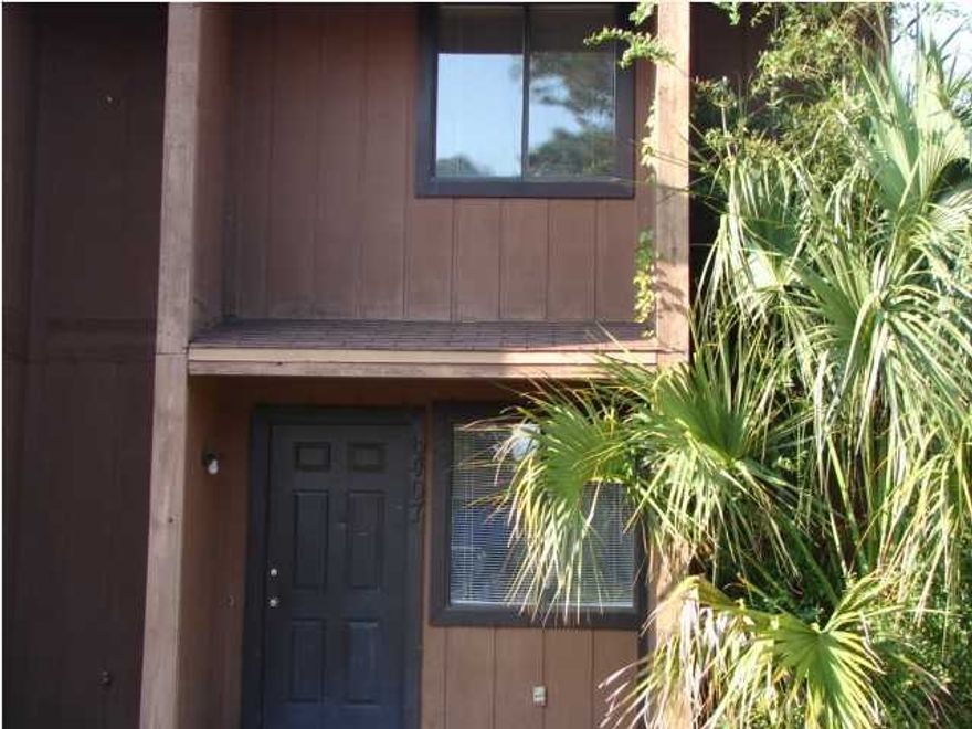 This is a 2 story townhouse with 2 bedrooms, 1.5 bathroom and a spacious floor plan. This property is located convenient to Tyndall AFB. It includes W/D hookups, oven, dishwasher, and refrigerator.