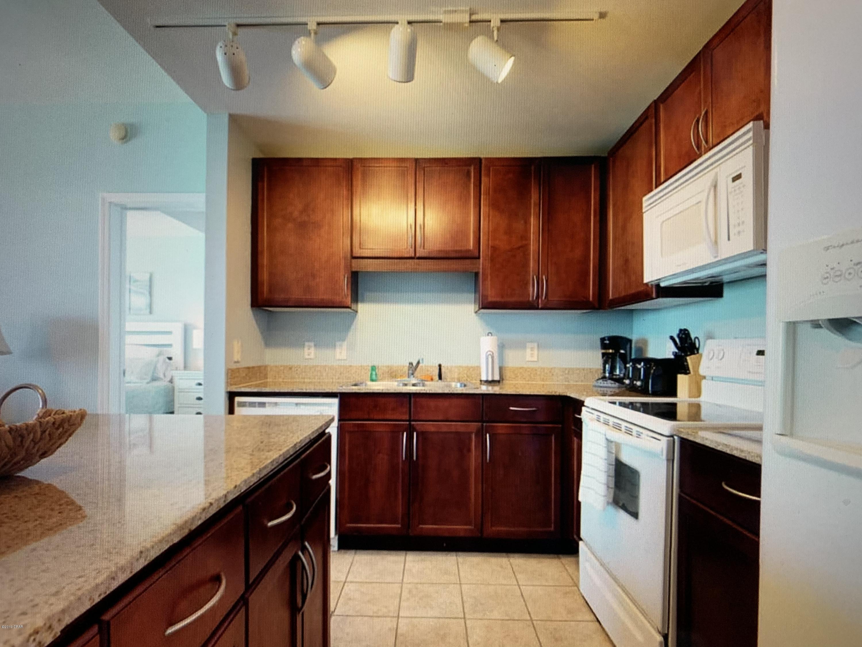 Laketown Wharf - Residential