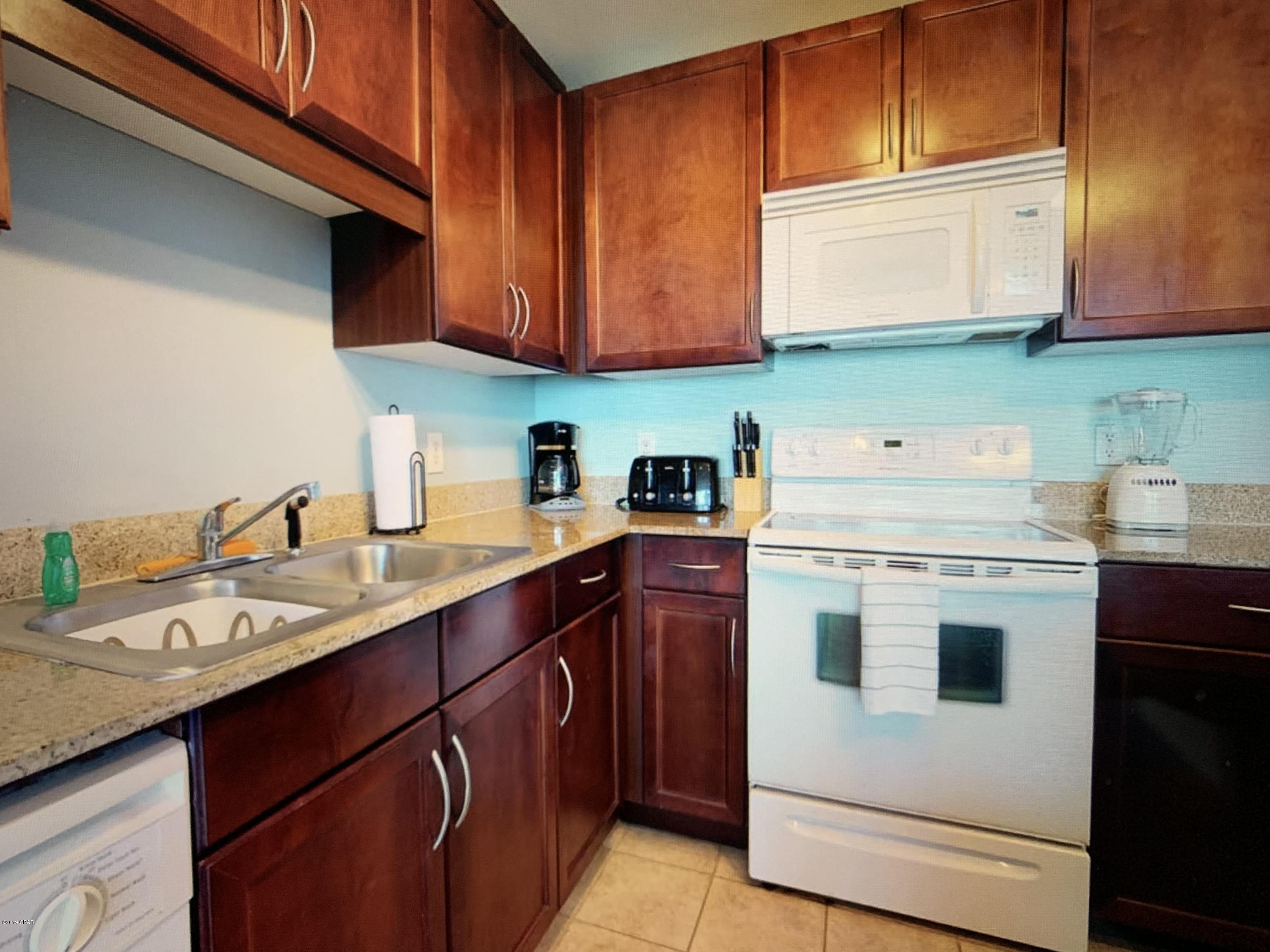 Laketown Wharf - Residential