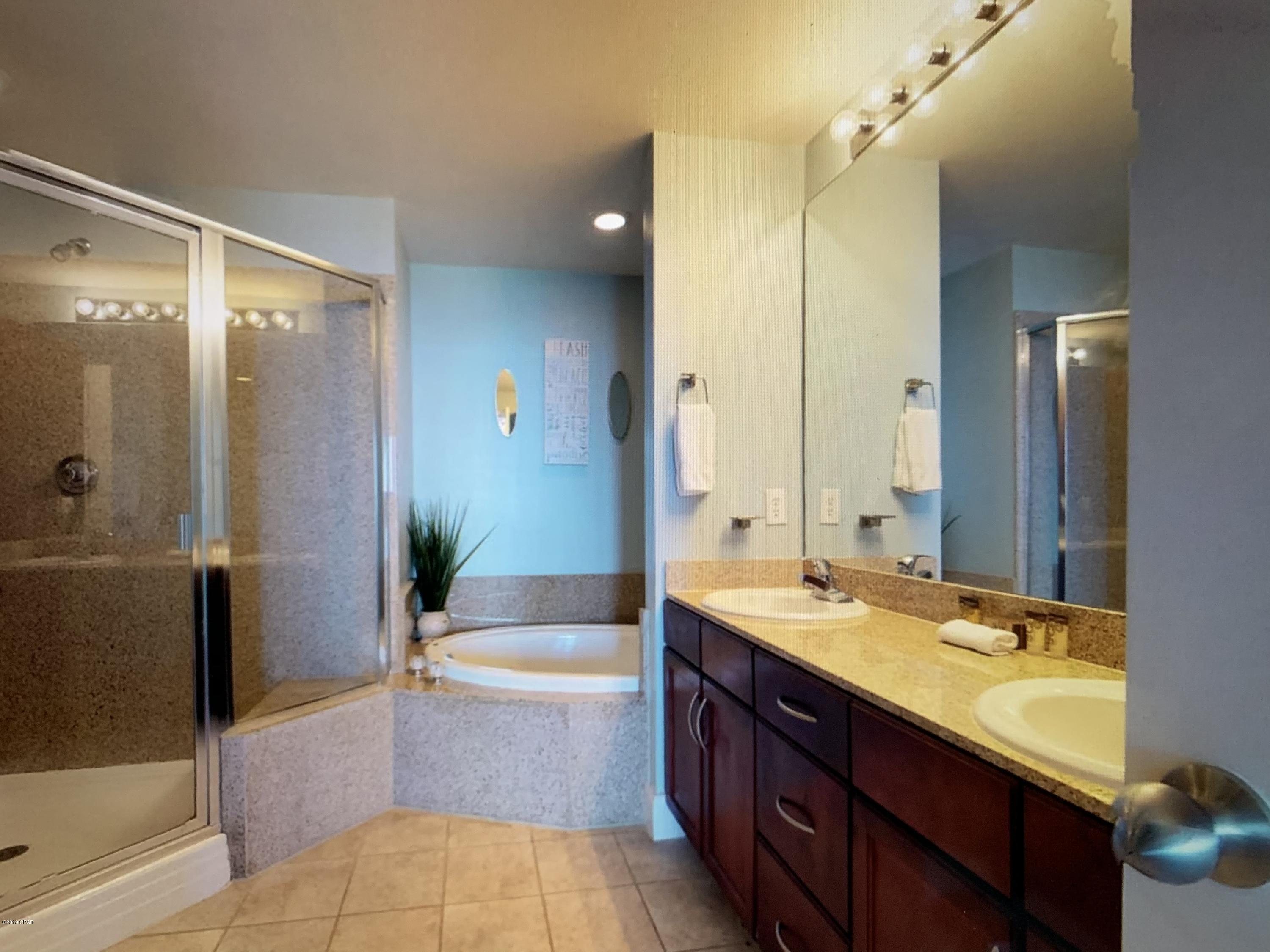 Laketown Wharf - Residential