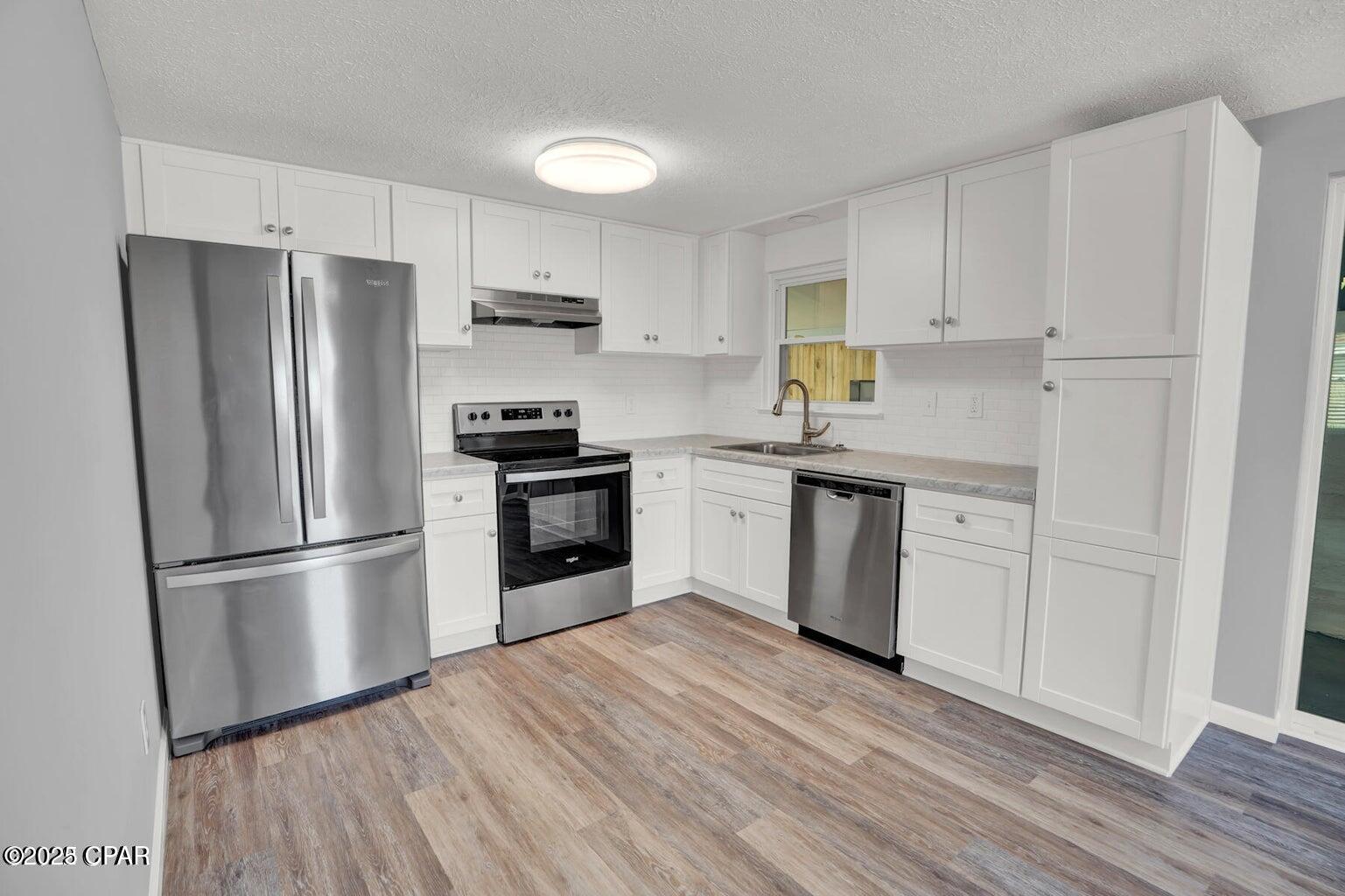 [No Recorded Subdiv] - Residential Lease