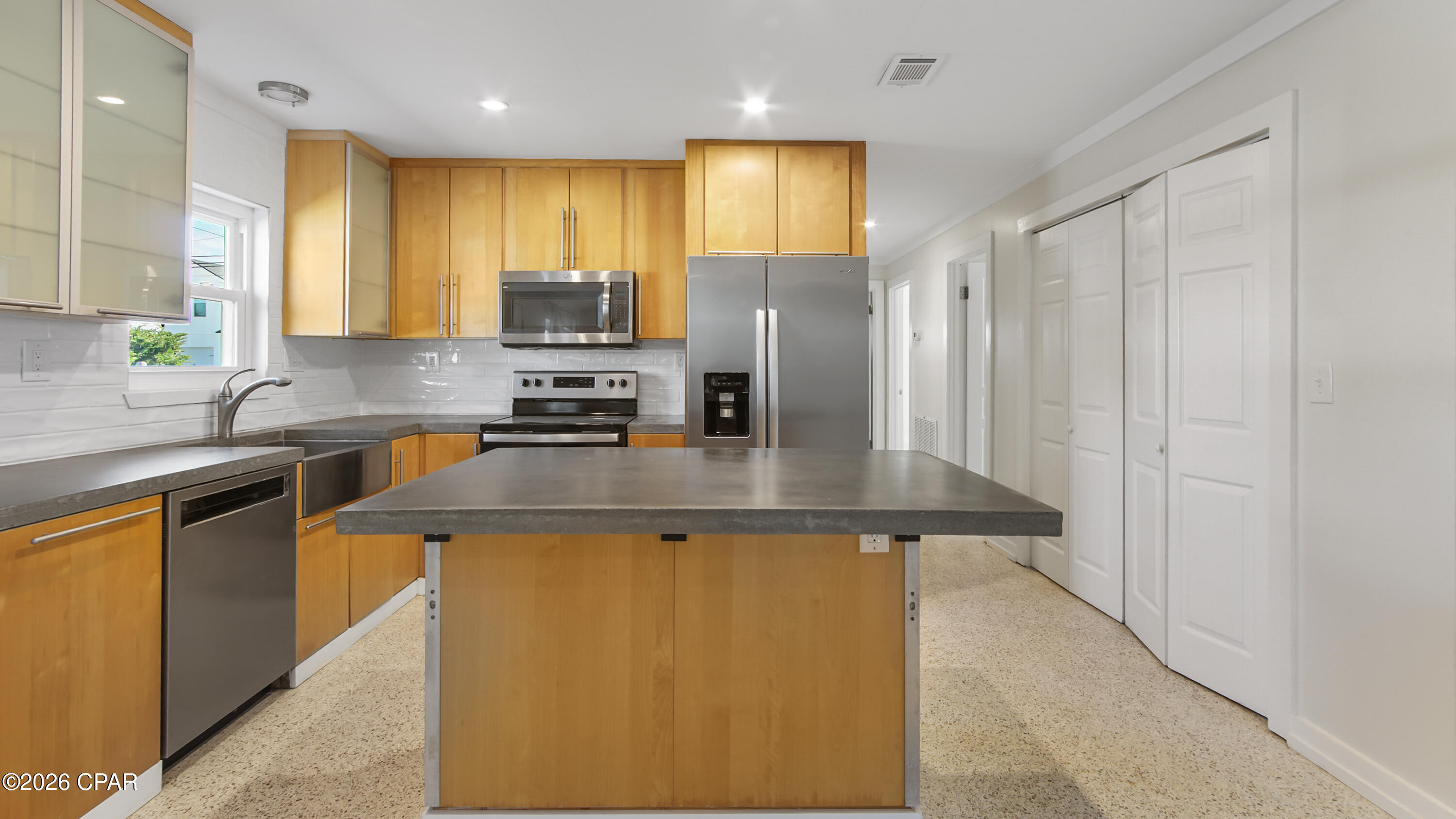 [No Recorded Subdiv] - Residential Lease