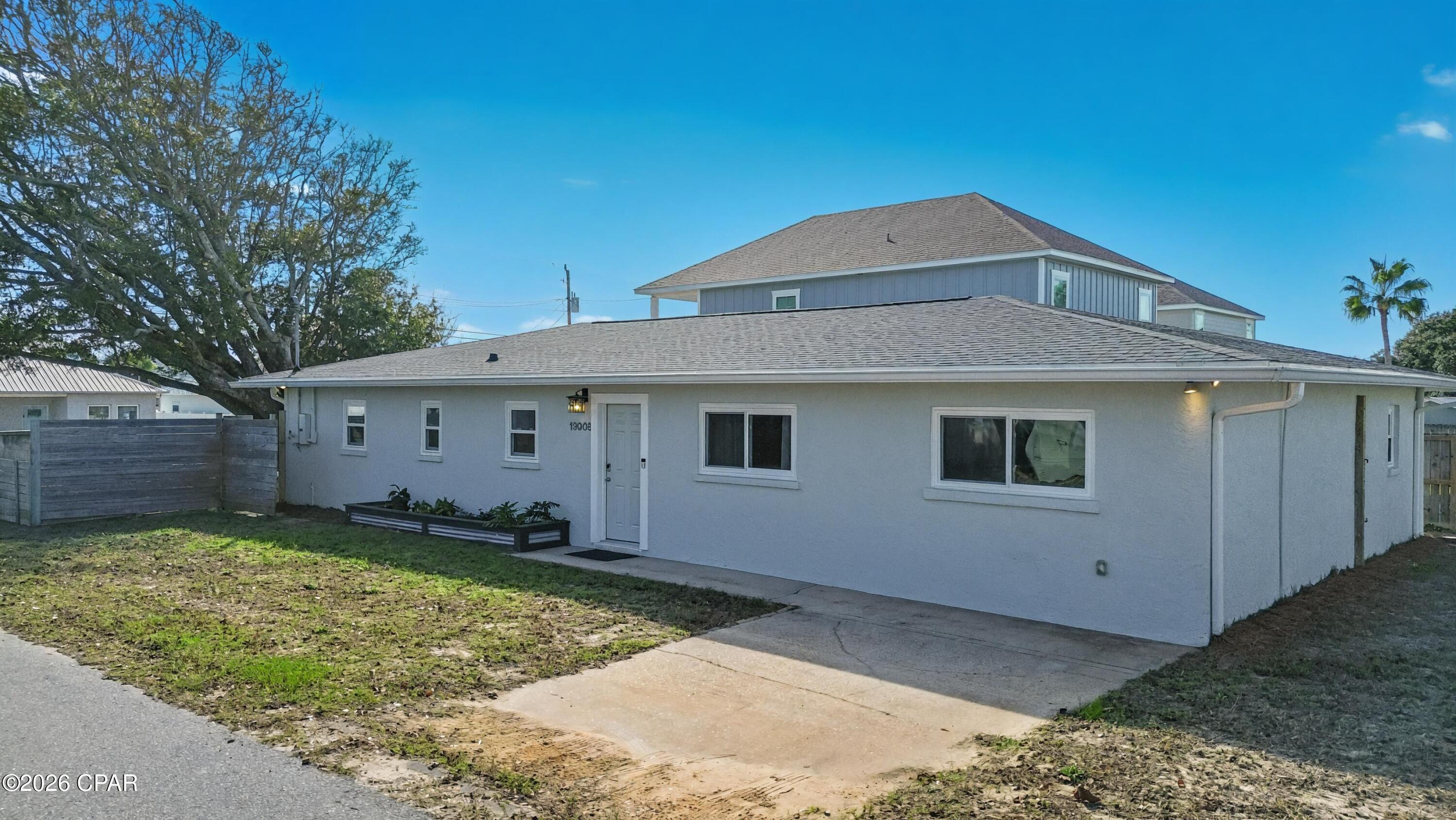 [No Recorded Subdiv] - Residential Lease