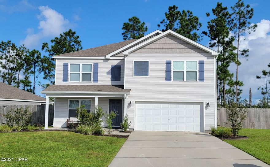 CURRENTLY UNDER CONTRACT, SELLER ACCEPTING BACKUP OFFERS THIS IS IT! This is the property you have been looking for! 5 Bedroom 3 full baths with TWO living areas plus a flex space for a dining room/office/playroom etc. Open floor plan with a kitchen that is chef friendly! Lots of counter space to include a large kitchen island. Do you have guests frequently or family that visits for long periods of time? If so they will love the bedroom with full bath on the 1st floor! Master has room for a king bed, dresser, night stands and a sitting area. Master bath has a huge walk in closet, garden tub, large walk in shower and private water closet. Backyard is fenced and overlooks lake Suzanne. Room measurements are approximate, please verify room sizes if important.