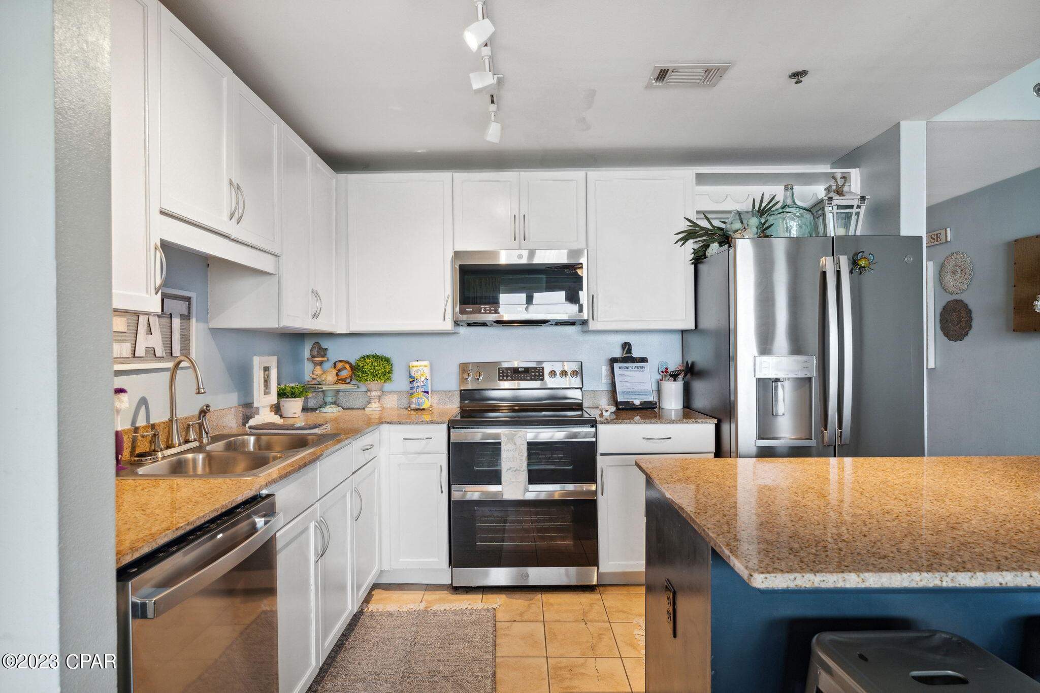 Laketown Wharf - Residential