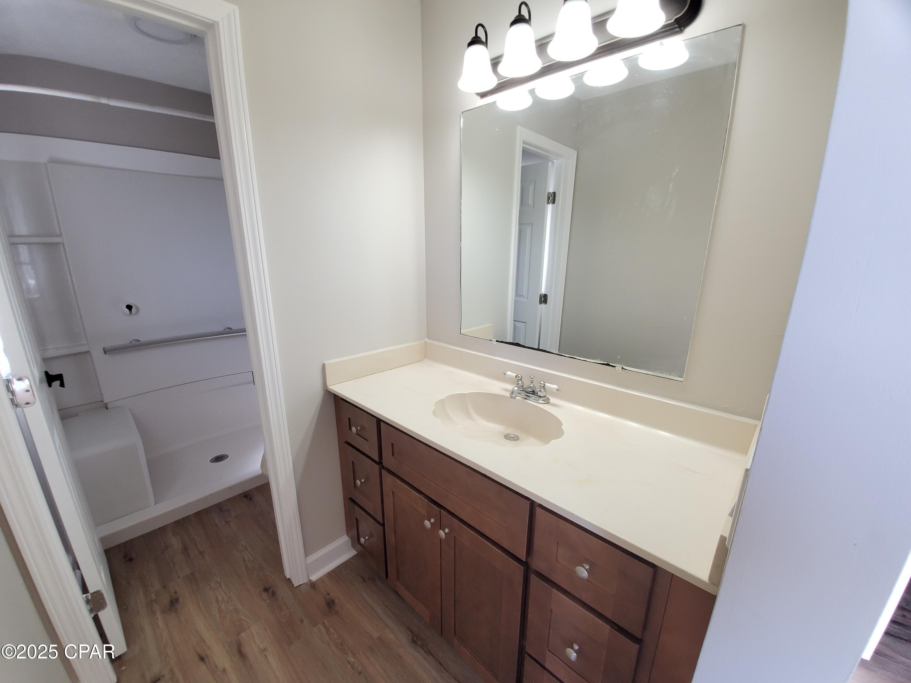 [No Recorded Subdiv] - Residential Lease