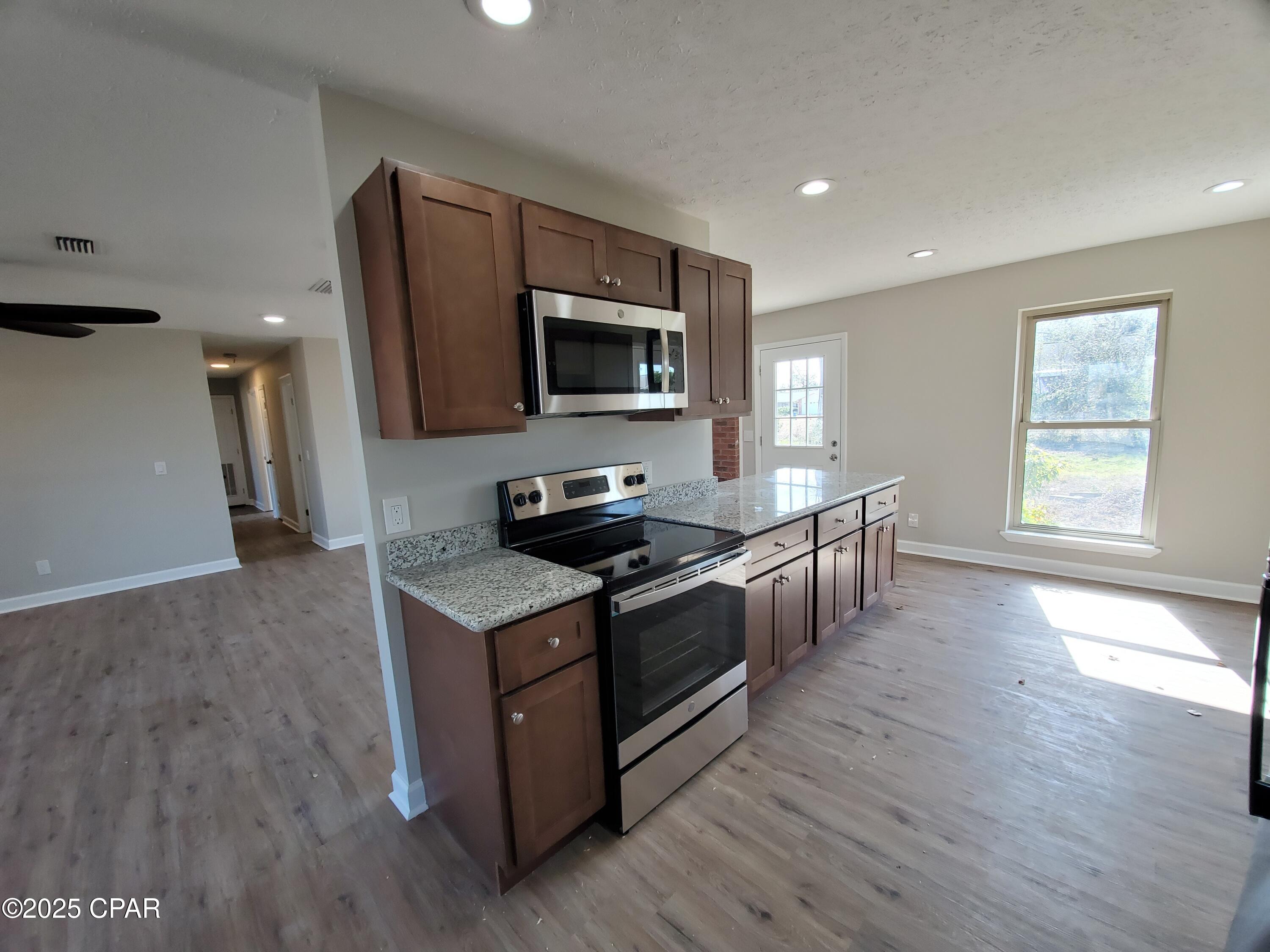 [No Recorded Subdiv] - Residential Lease