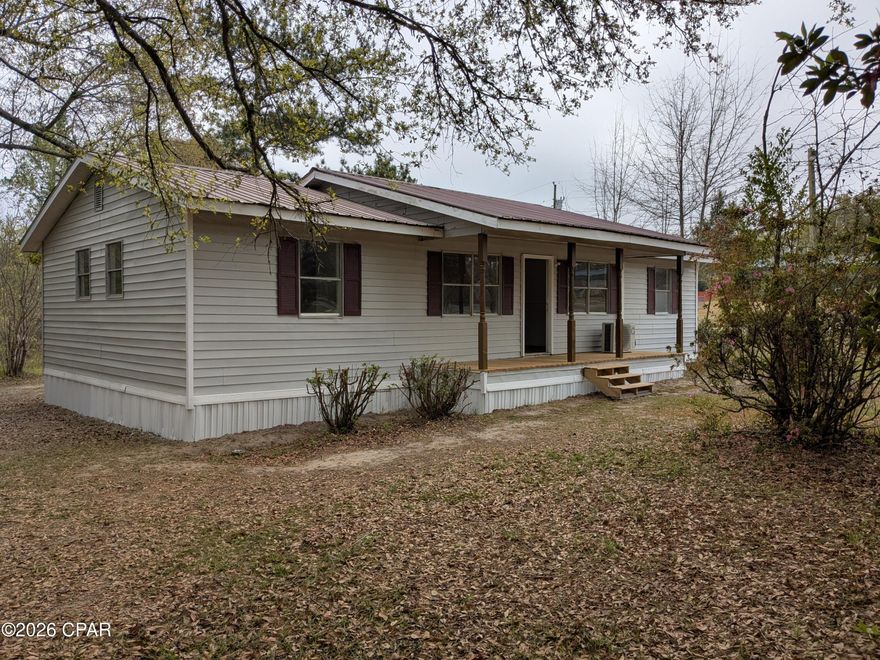 Up dated 4 Bdrm and 1 full bath home on corner lot in city limits. Has new paint inside and out, new bathroom and kitchen. All the rooms have been painted and the wood floors 
have been sanded and sealer applied.
Has new air unit and new hot water heater.