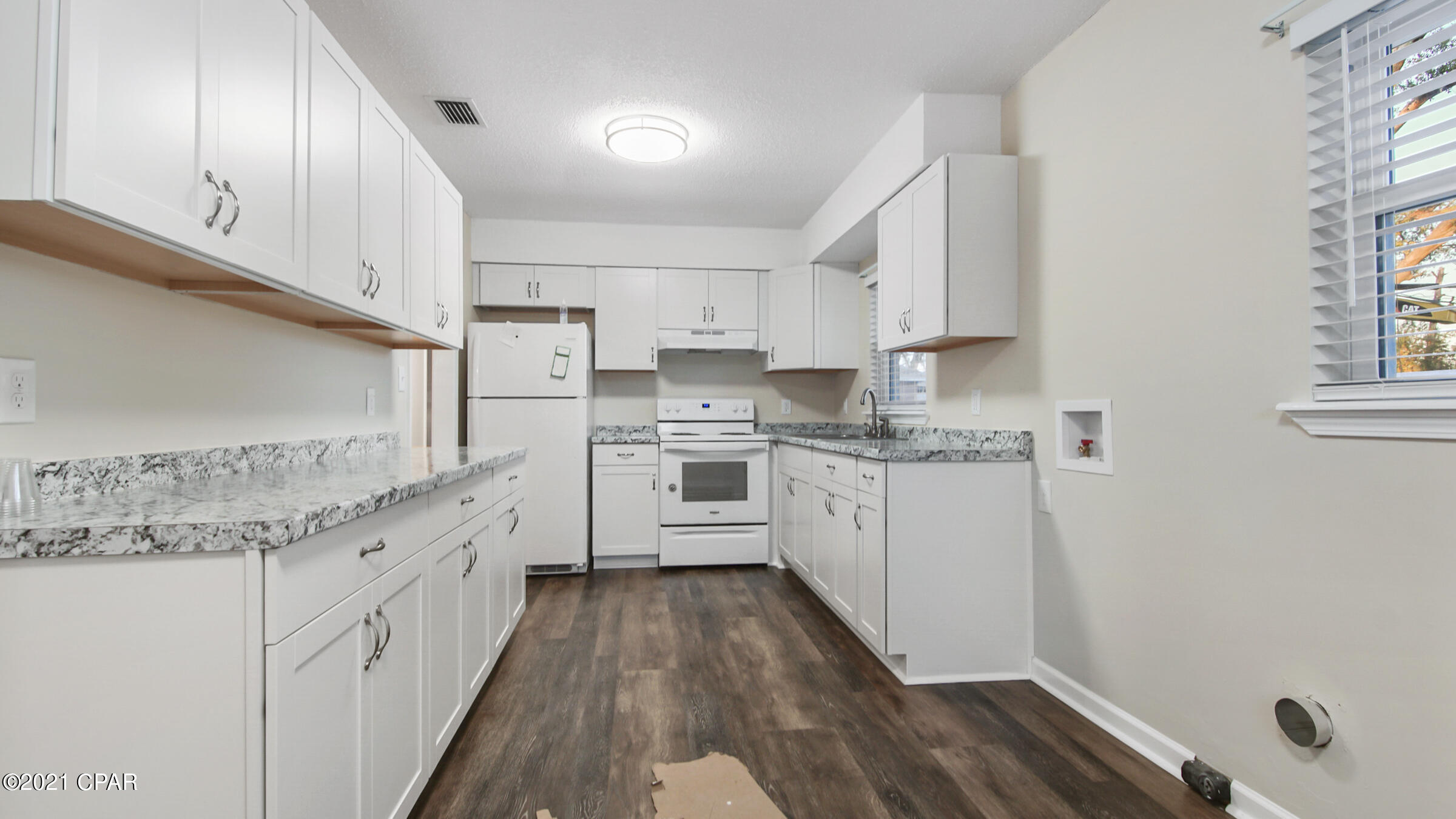 [No Recorded Subdiv] - Residential Lease