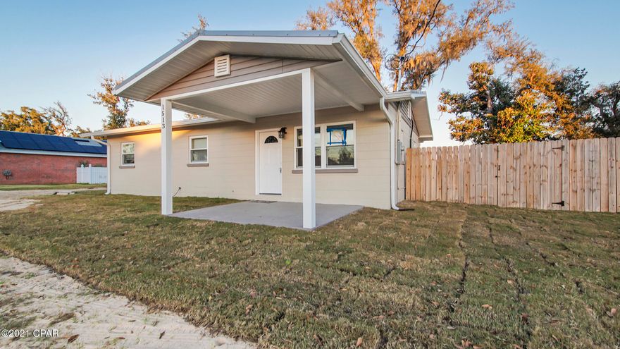 FOR RENT! RECENTLY REMODELED home located in Lynn Haven. This 3/1 has new vinyl flooring throughout, with new cabinets, countertops and appliances. Home sits on a larger than normal lot for Lynn Haven and has a big backyard! Don't miss out, schedule today!