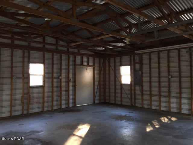 White Western Springs Unit 1 - Residential