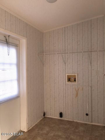 White Western Springs Unit 1 - Residential