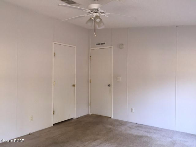 White Western Springs Unit 1 - Residential