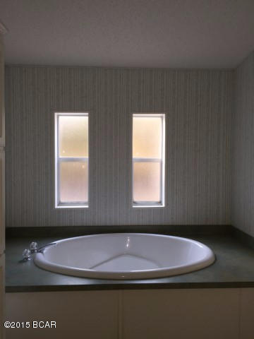 White Western Springs Unit 1 - Residential