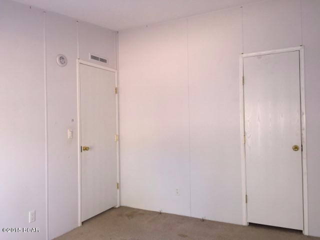 White Western Springs Unit 1 - Residential