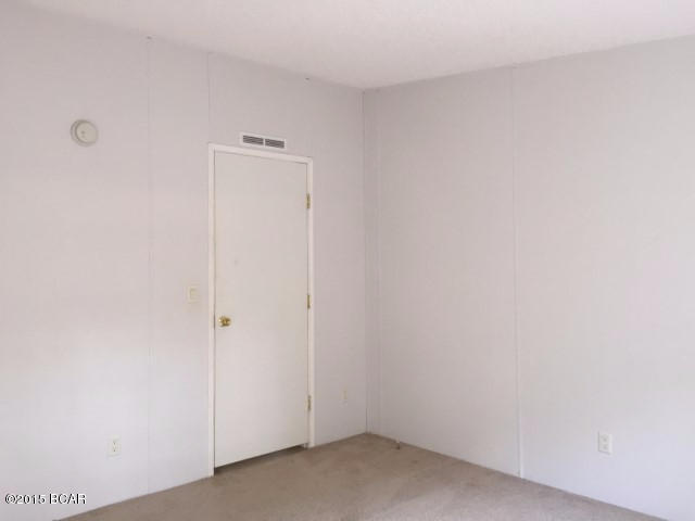 White Western Springs Unit 1 - Residential