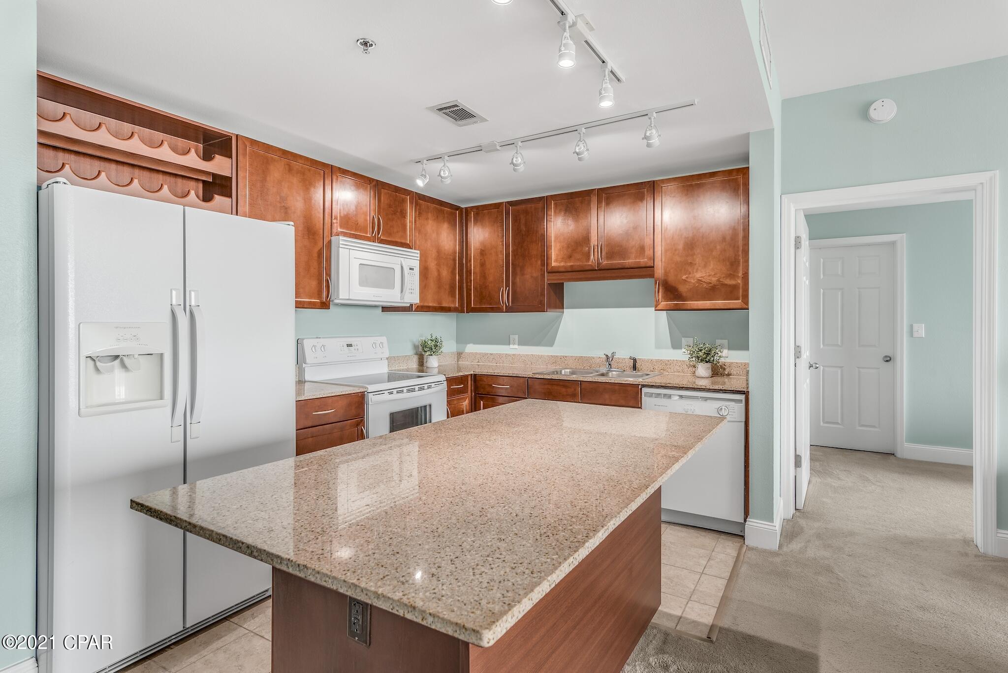 Laketown Wharf - Residential