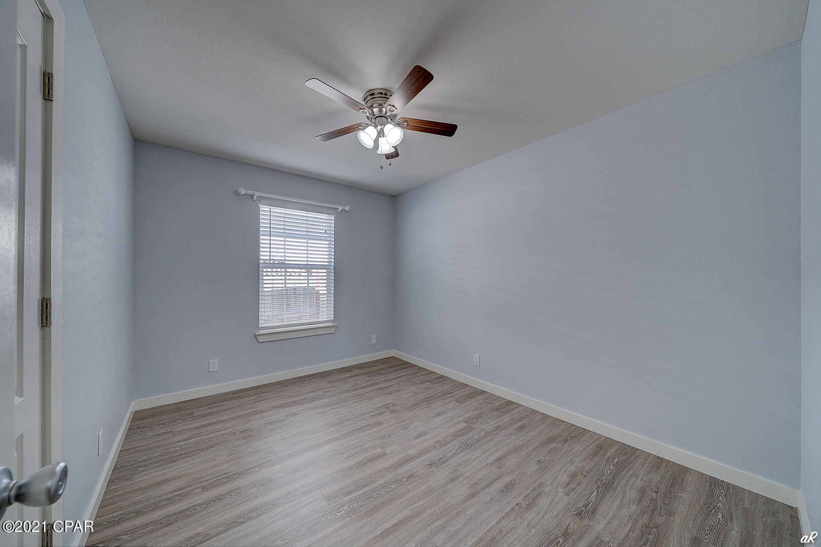 Woodlawn Village Ph 1 - Residential Lease