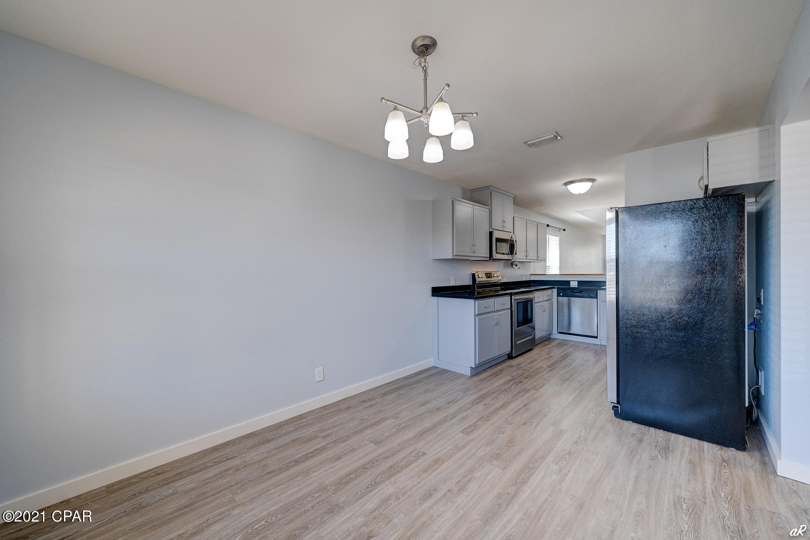 Woodlawn Village Ph 1 - Residential Lease