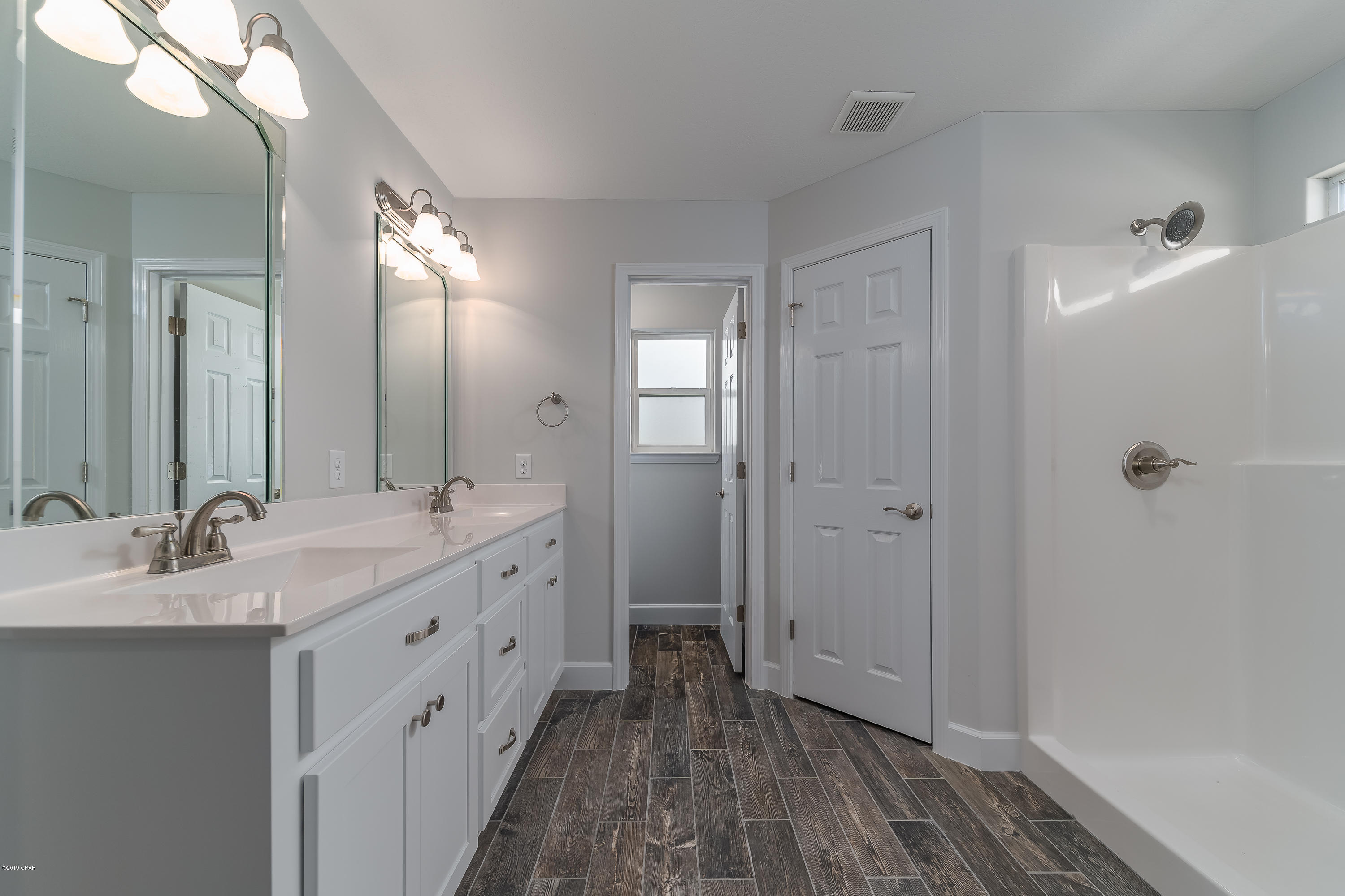 Ashlee Manor - Residential