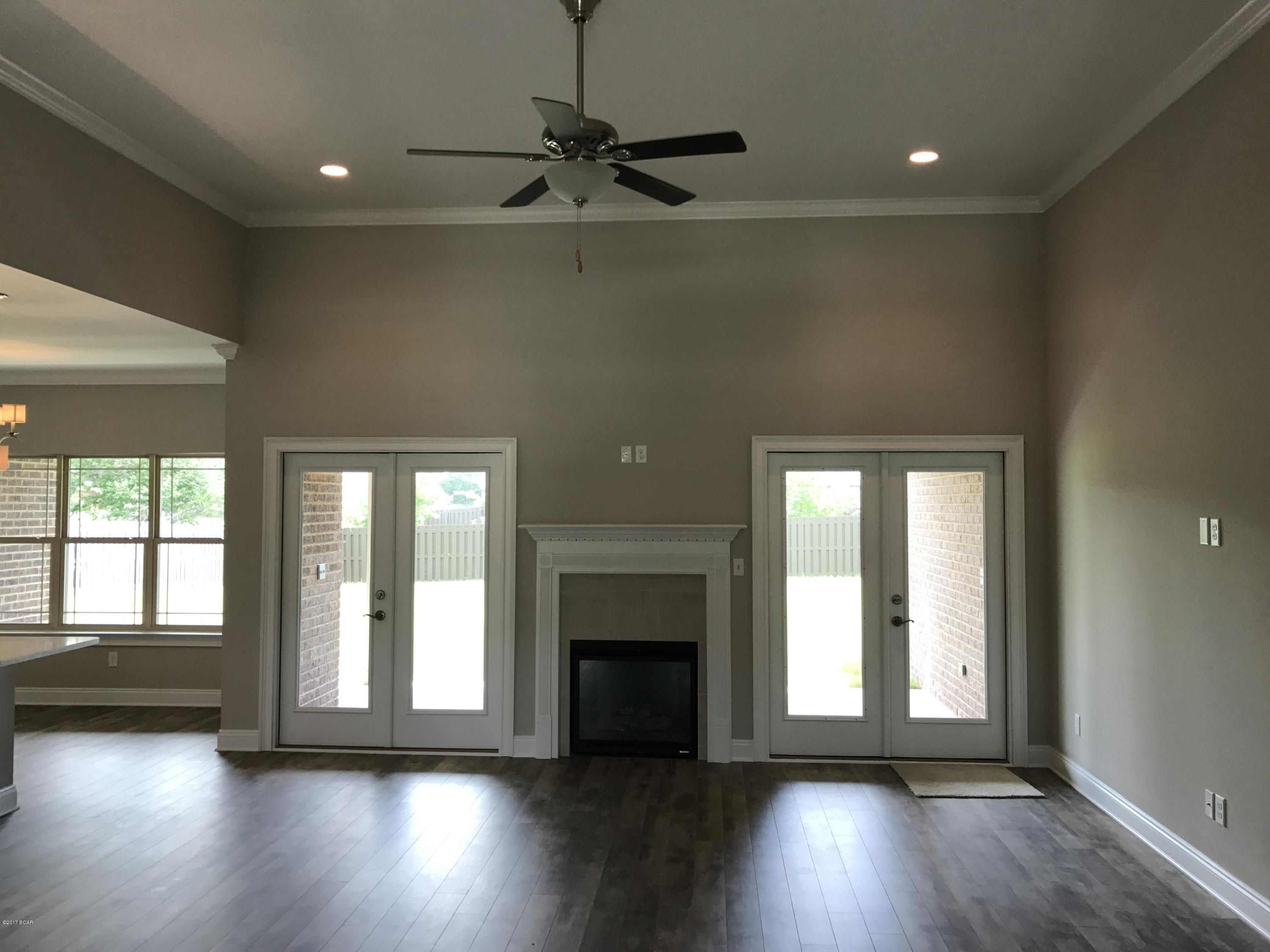 The Meadows & The Pointe - Residential