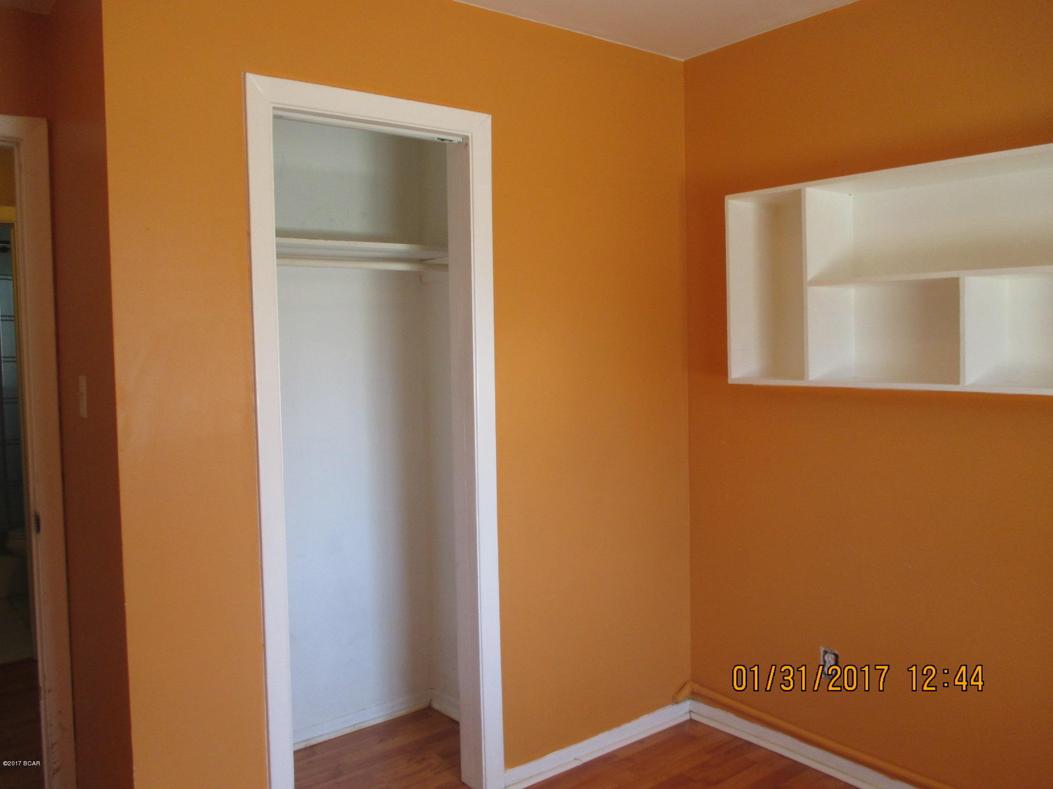 Hentz 1st Add Unit B - Residential Lease