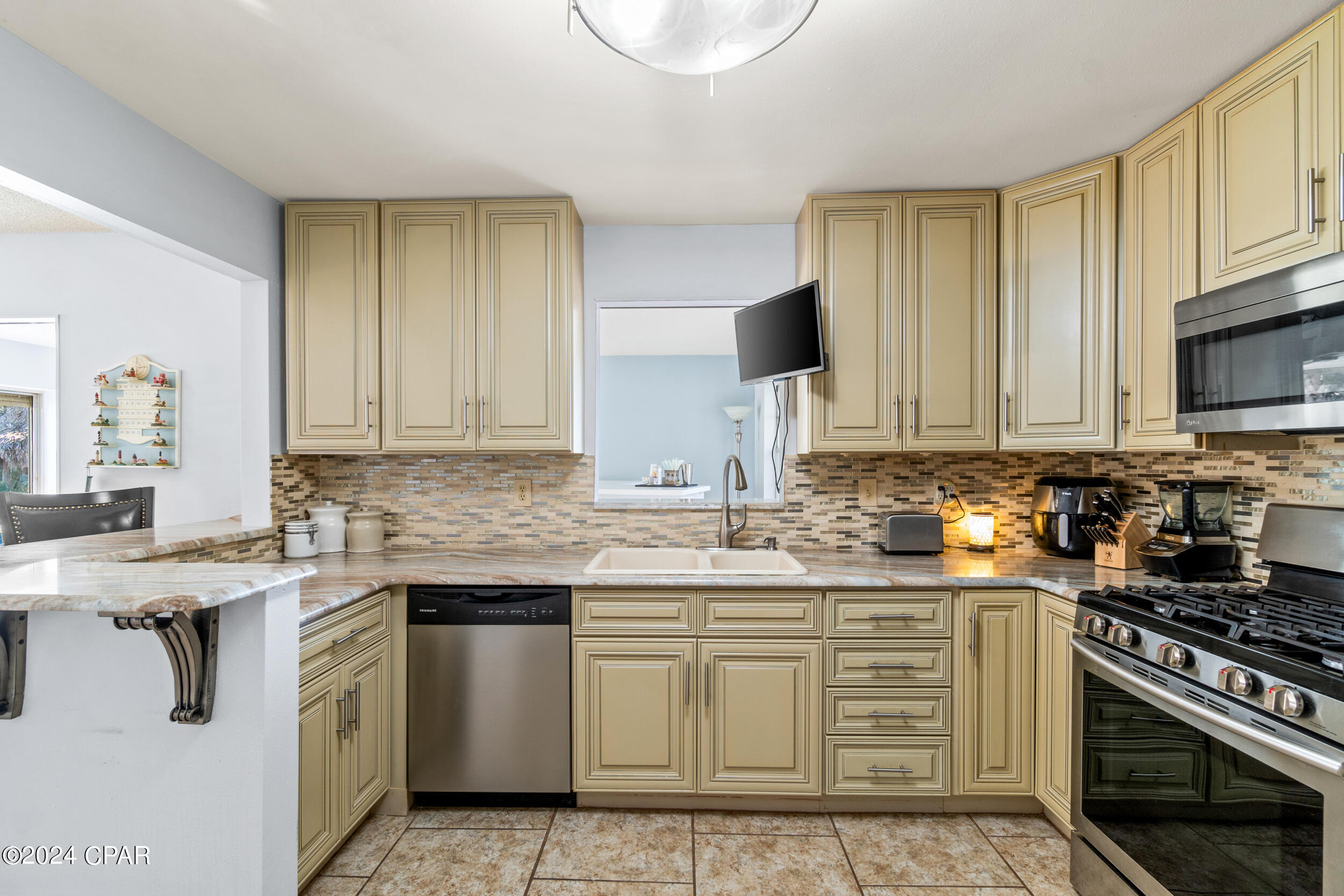 Sunny Hills Unit 4 - Residential