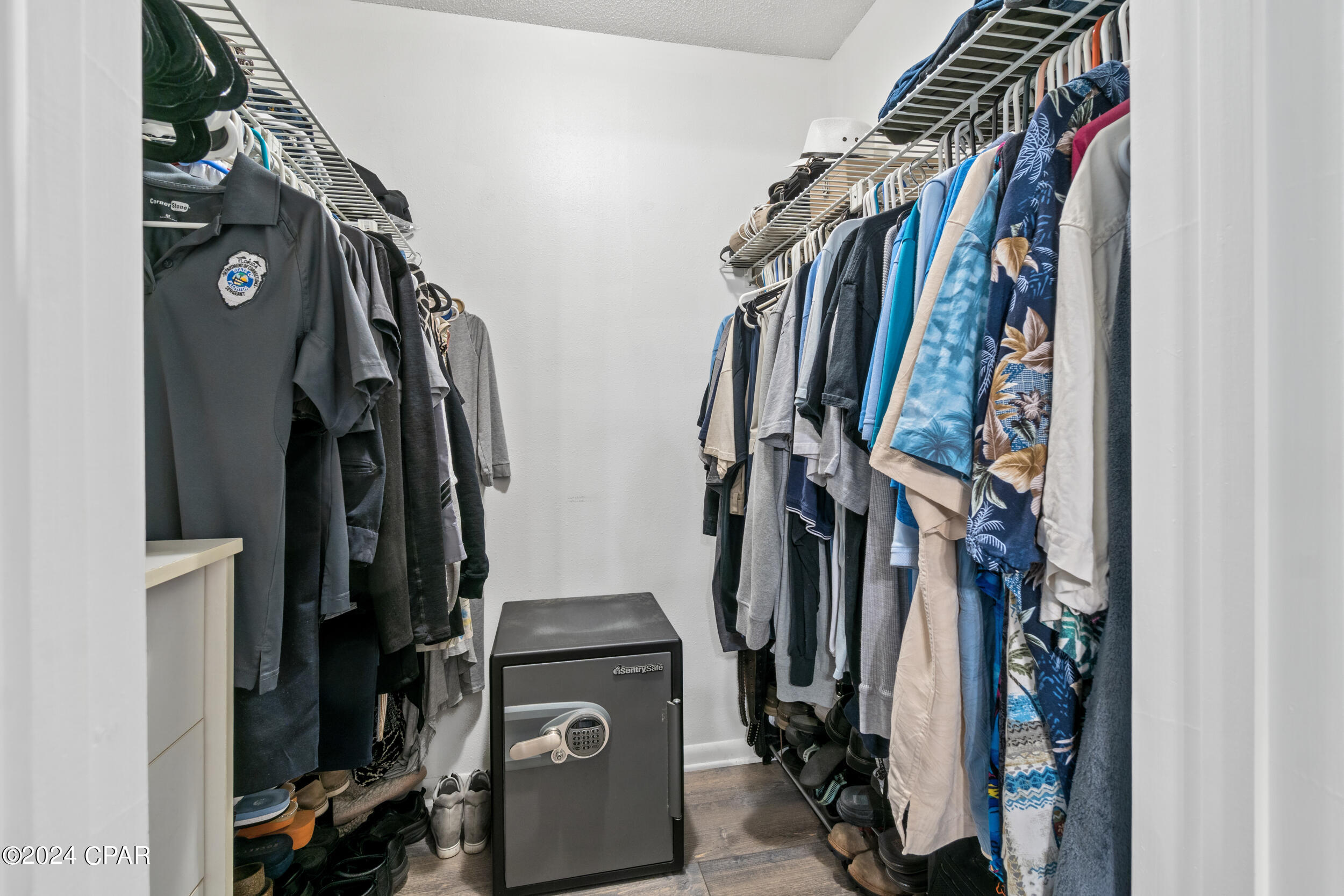 Sunny Hills Unit 4 - Residential