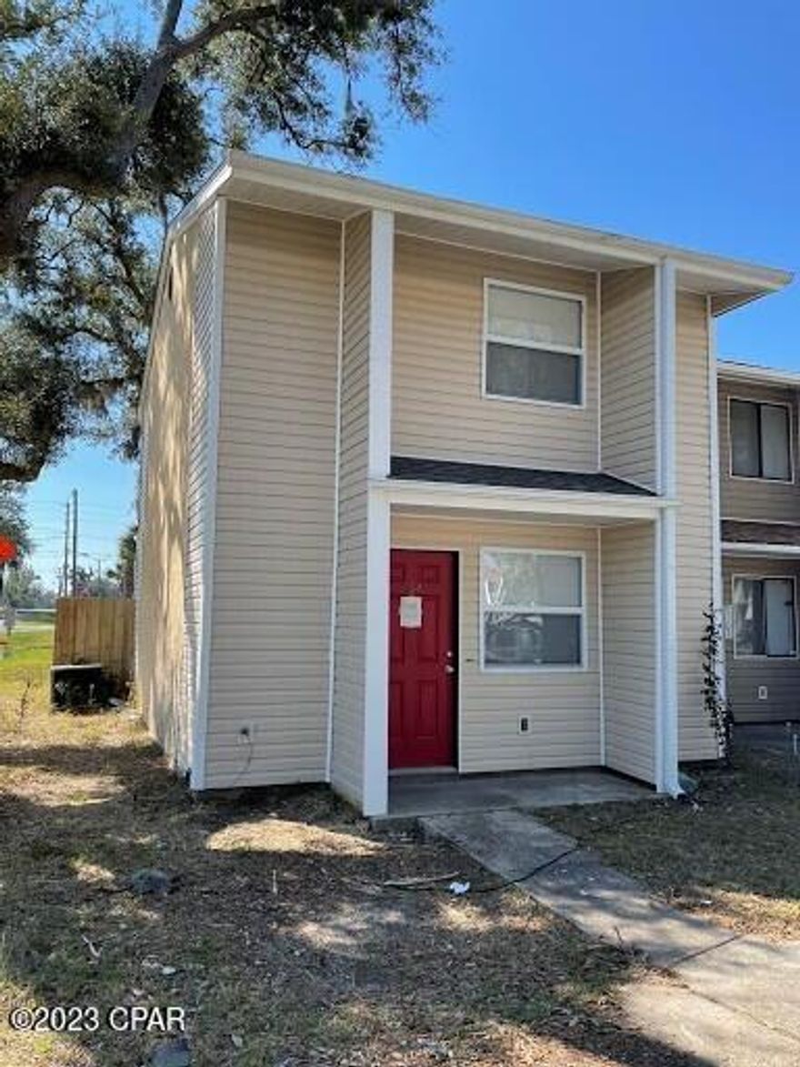 2 Bedroom, 1 1/2 bath townhouse.  Close to TAFB and Shipyard. Vinyl plank downstairs. kitchen has glass top stove, dishwasher.  Home has laundry room.  Privacy fenced yard.  Small pet allowed with approval and $250 deposit