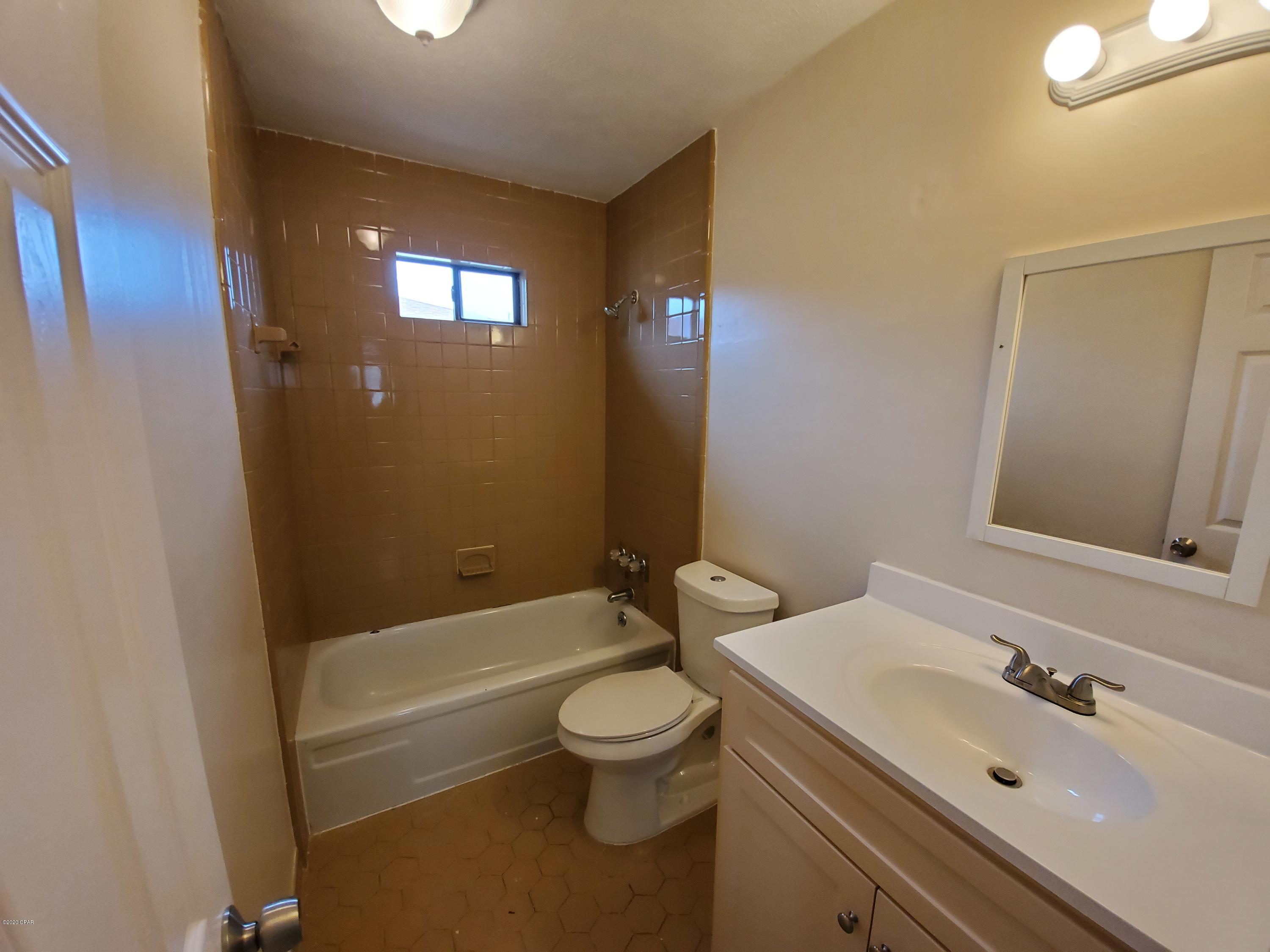 Biltmore Beach - Residential Lease