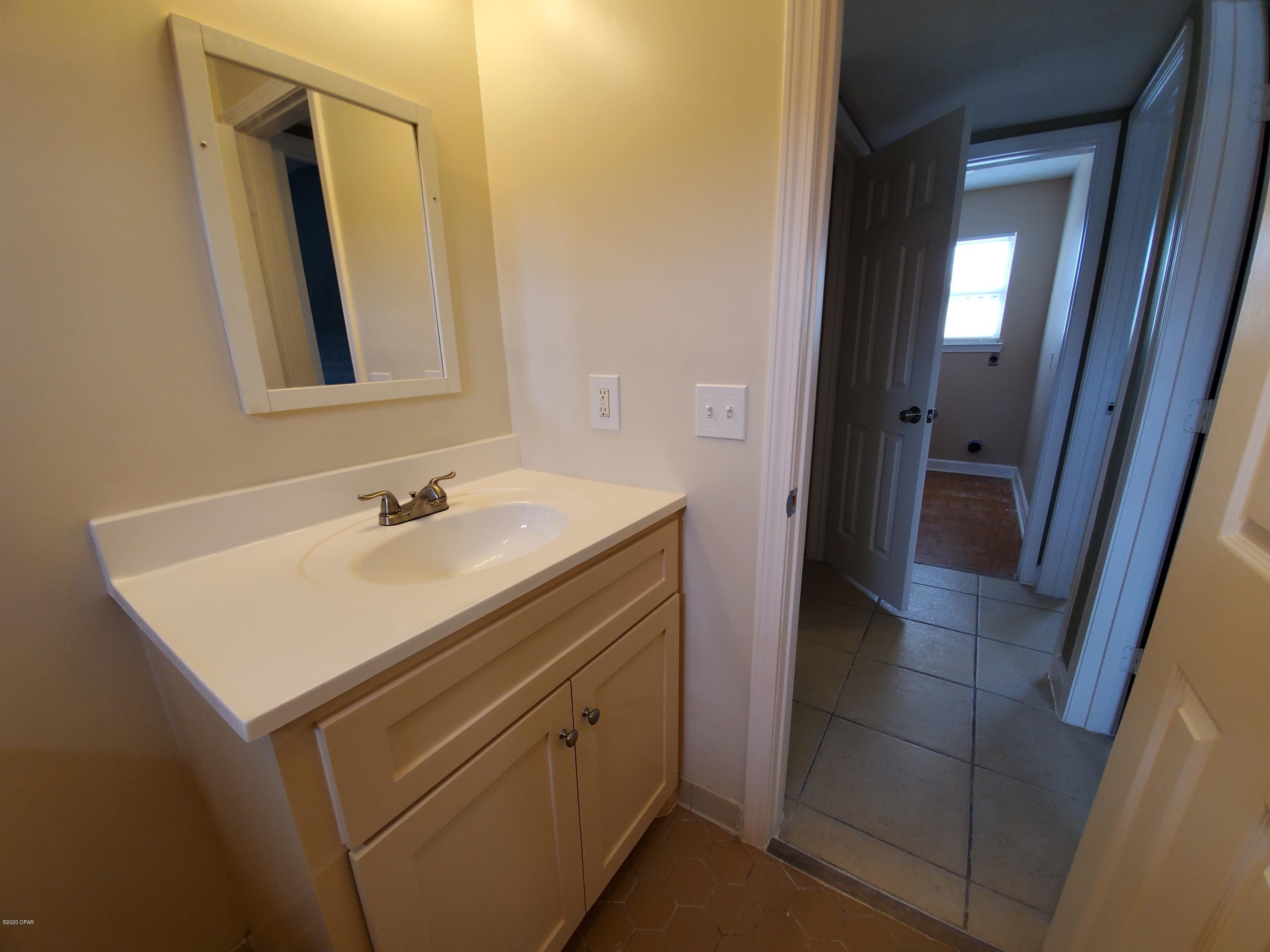 Biltmore Beach - Residential Lease