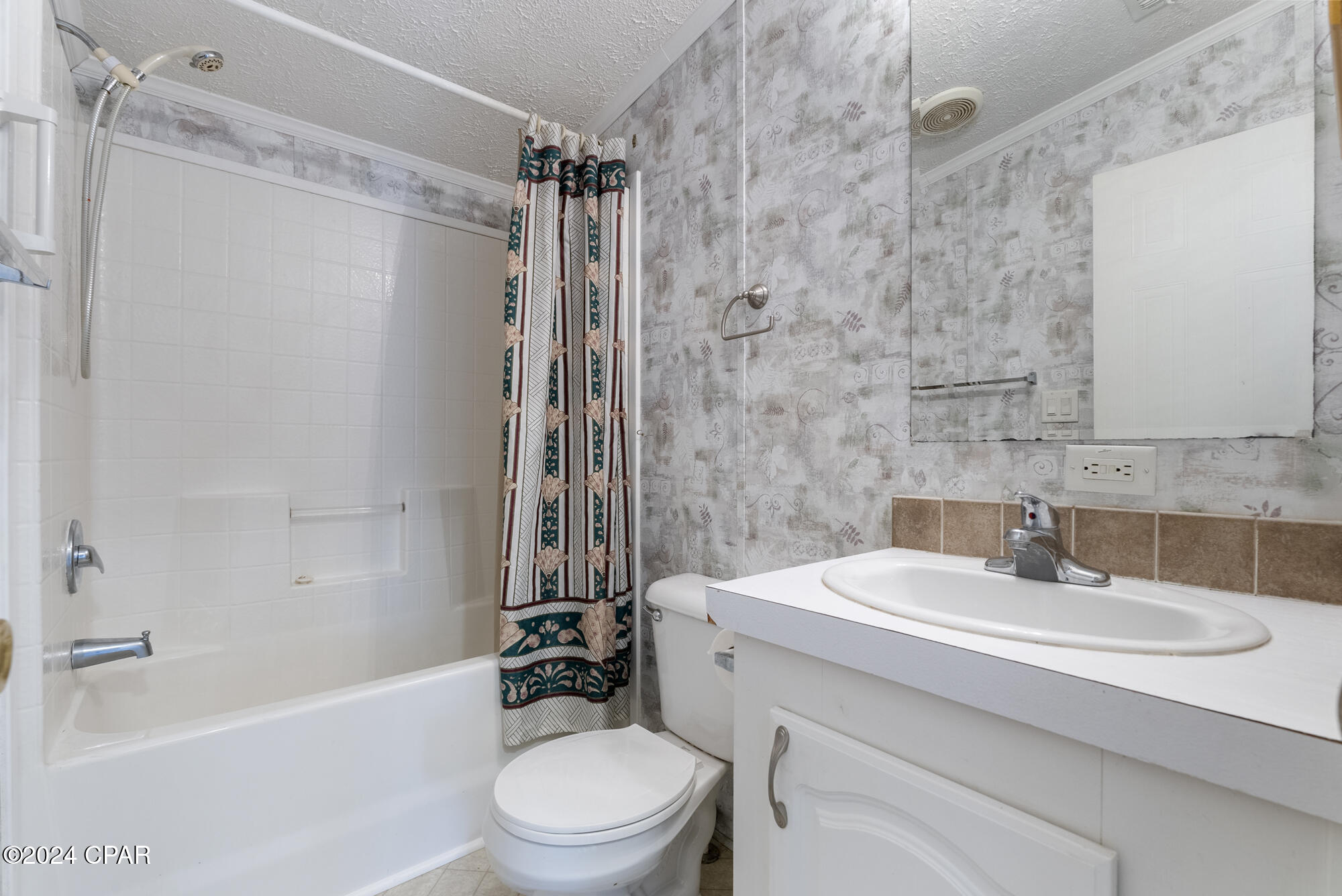 North Lagoon Oaks 7th Add - Residential